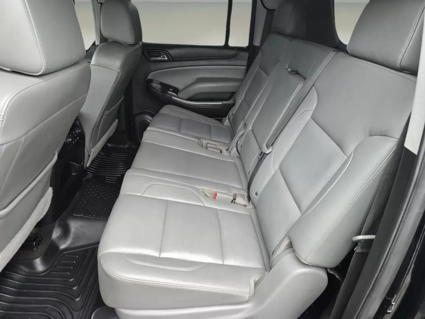 2018 /Jet Black/Dark Ash Chevrolet Suburban LT (1GNSCHKC3JR) with an Other engine, located at 3959 U.S. 80 W, Phenix City, AL, 36870, (334) 297-4885, 32.469296, -85.135185 - **Elevate Your Family Adventures with the 2018 Chevrolet Suburban LT in Prattville, AL!**<br /> <br /> Are you looking for the perfect vehicle for family road trips, weekend getaways, or just daily commutes? Look no further than the stunning 2018 Chevrolet Suburban LT, available now at Gils Auto Pr - Photo#13