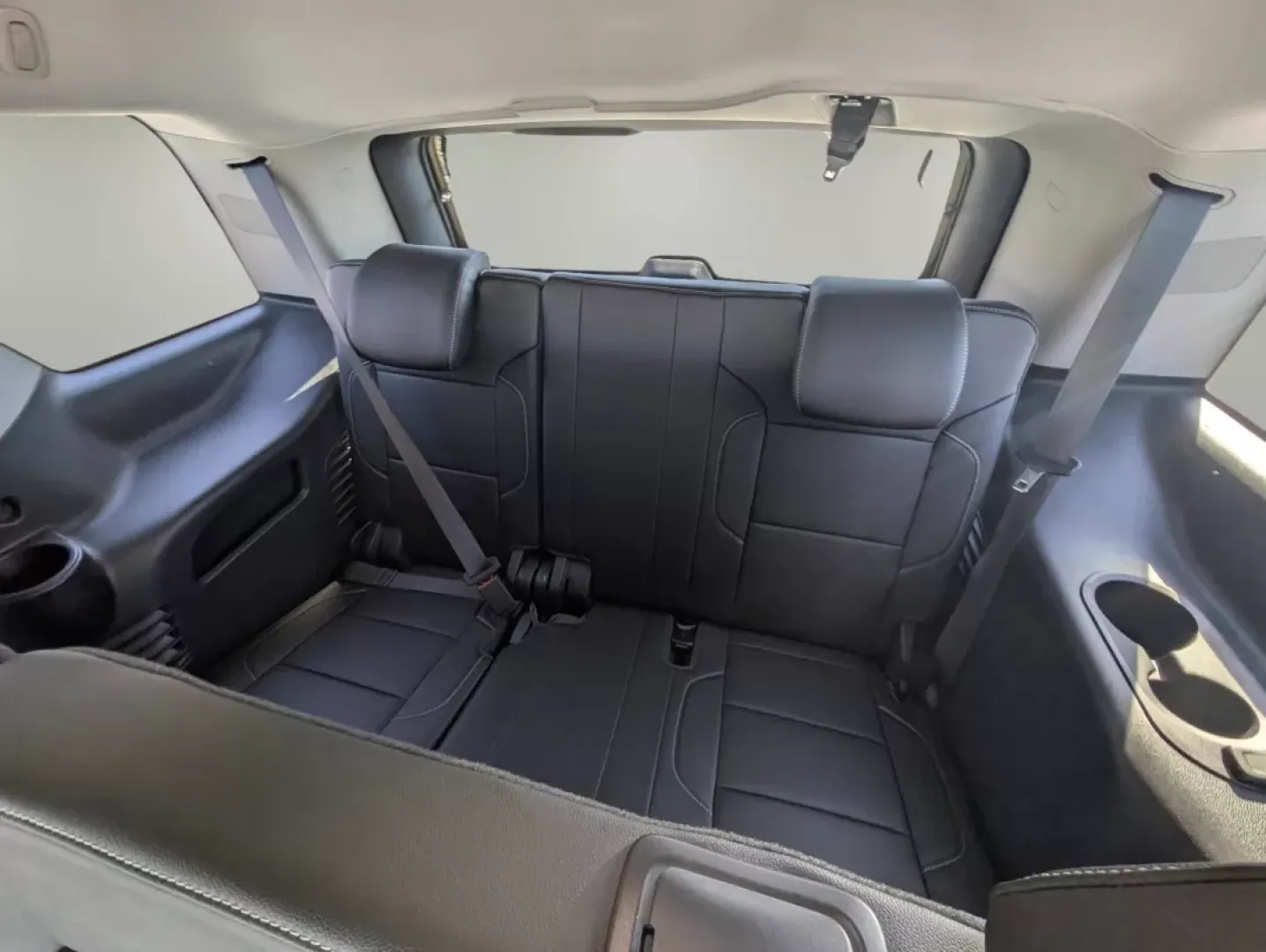 2018 /Jet Black Chevrolet Tahoe LT (1GNSCBKC0JR) with an Other engine, located at 521 Old Farm Lane Rd, Prattville, AL, 36066, (334) 325-1505, 32.482460, -86.416367 - **Explore Your Next Adventure with the 2018 Chevrolet Tahoe LT Perfect for Family Getaways!**<br /> <br /> Are you ready for your next family camping trip, weekend adventure, or daily commute? The 2018 Chevrolet Tahoe LT is designed for those who refuse to compromise on space, comfort, and technolo - Photo#11