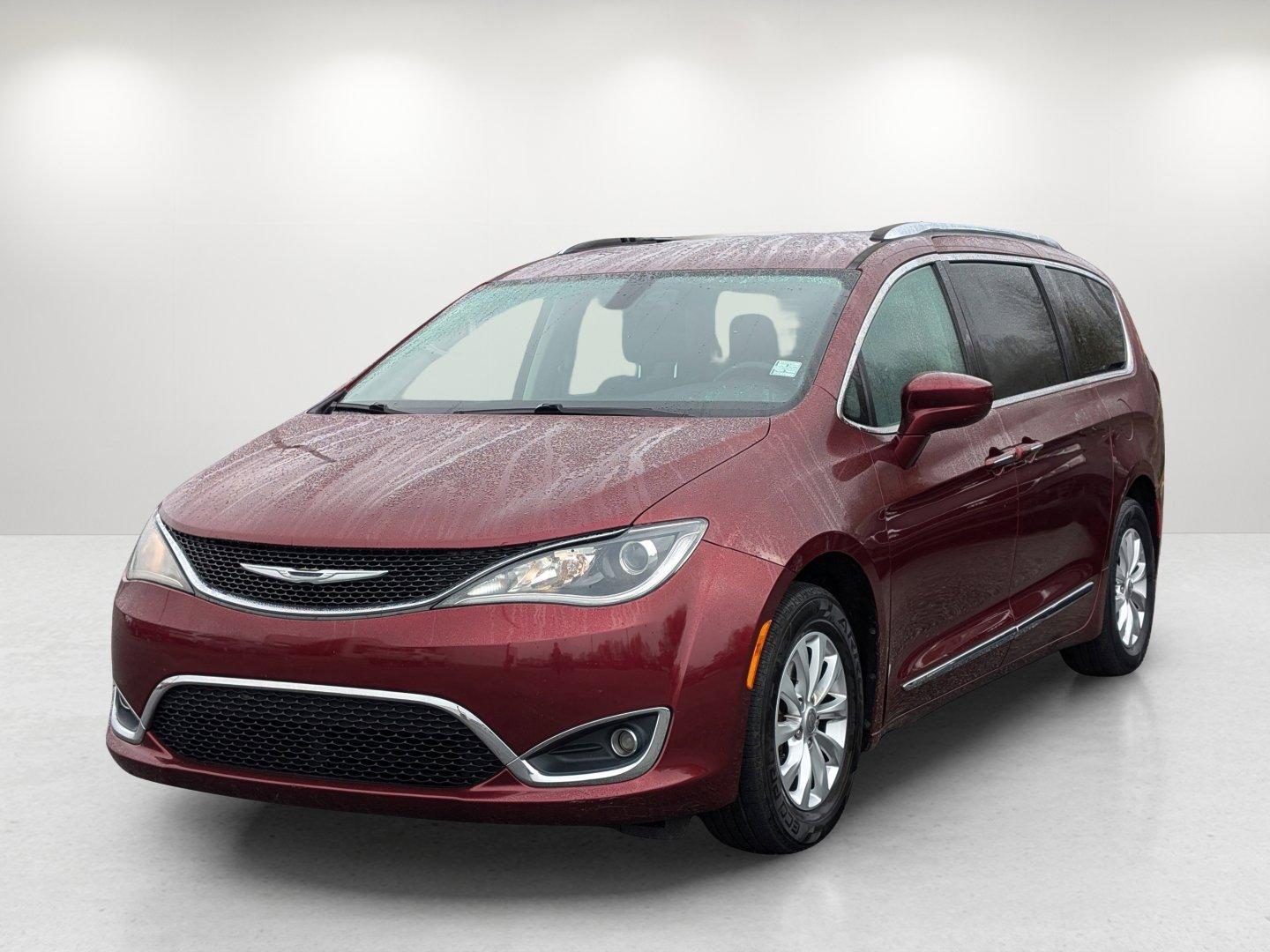 2018 /Black/Alloy Chrysler Pacifica Touring L (2C4RC1BG5JR) with an Regular Unleaded V-6 3.6 L/220 engine, 9-Speed Automatic w/OD transmission, located at 3959 U.S. 80 W, Phenix City, AL, 36870, (334) 297-4885, 32.469296, -85.135185 - 2018 Chrysler Pacifica Touring L - Photo#0