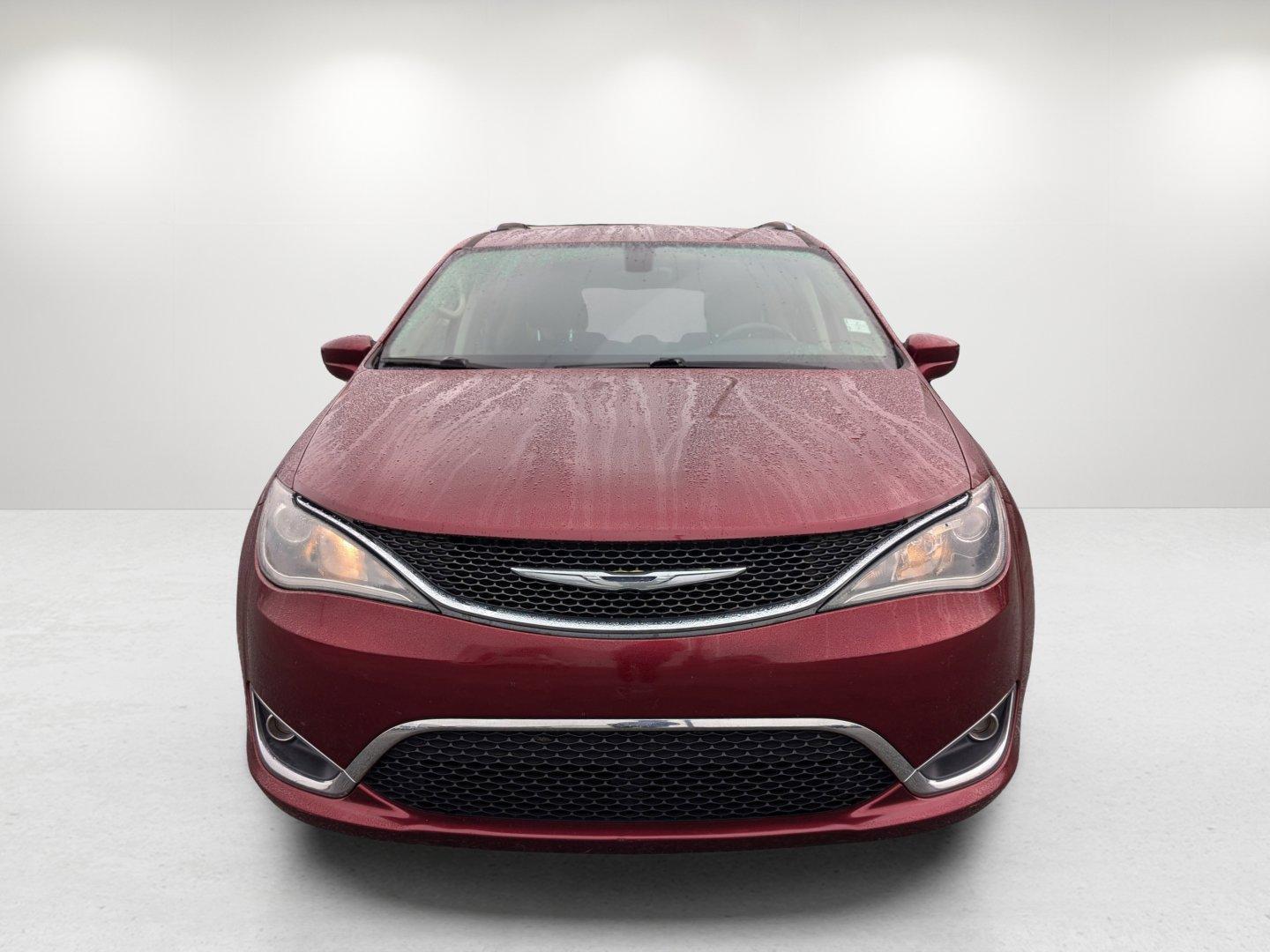 2018 /Black/Alloy Chrysler Pacifica Touring L (2C4RC1BG5JR) with an Regular Unleaded V-6 3.6 L/220 engine, 9-Speed Automatic w/OD transmission, located at 3959 U.S. 80 W, Phenix City, AL, 36870, (334) 297-4885, 32.469296, -85.135185 - 2018 Chrysler Pacifica Touring L - Photo#1