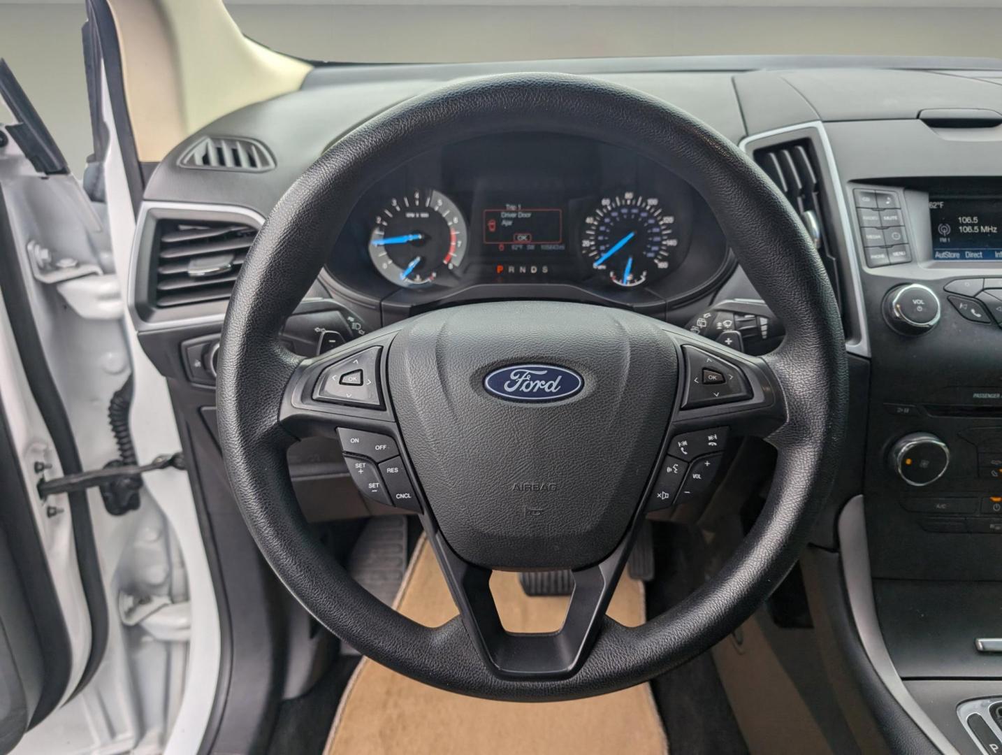 2018 Ford Edge SE (2FMPK3G97JB) with an Intercooled Turbo Premium Unleaded I-4 2.0 L/122 engine, 6-Speed Automatic w/OD transmission, located at 5115 14th Ave., Columbus, GA, 31904, (706) 323-0345, 32.511494, -84.971046 - 2018 Ford Edge SE - Photo#15