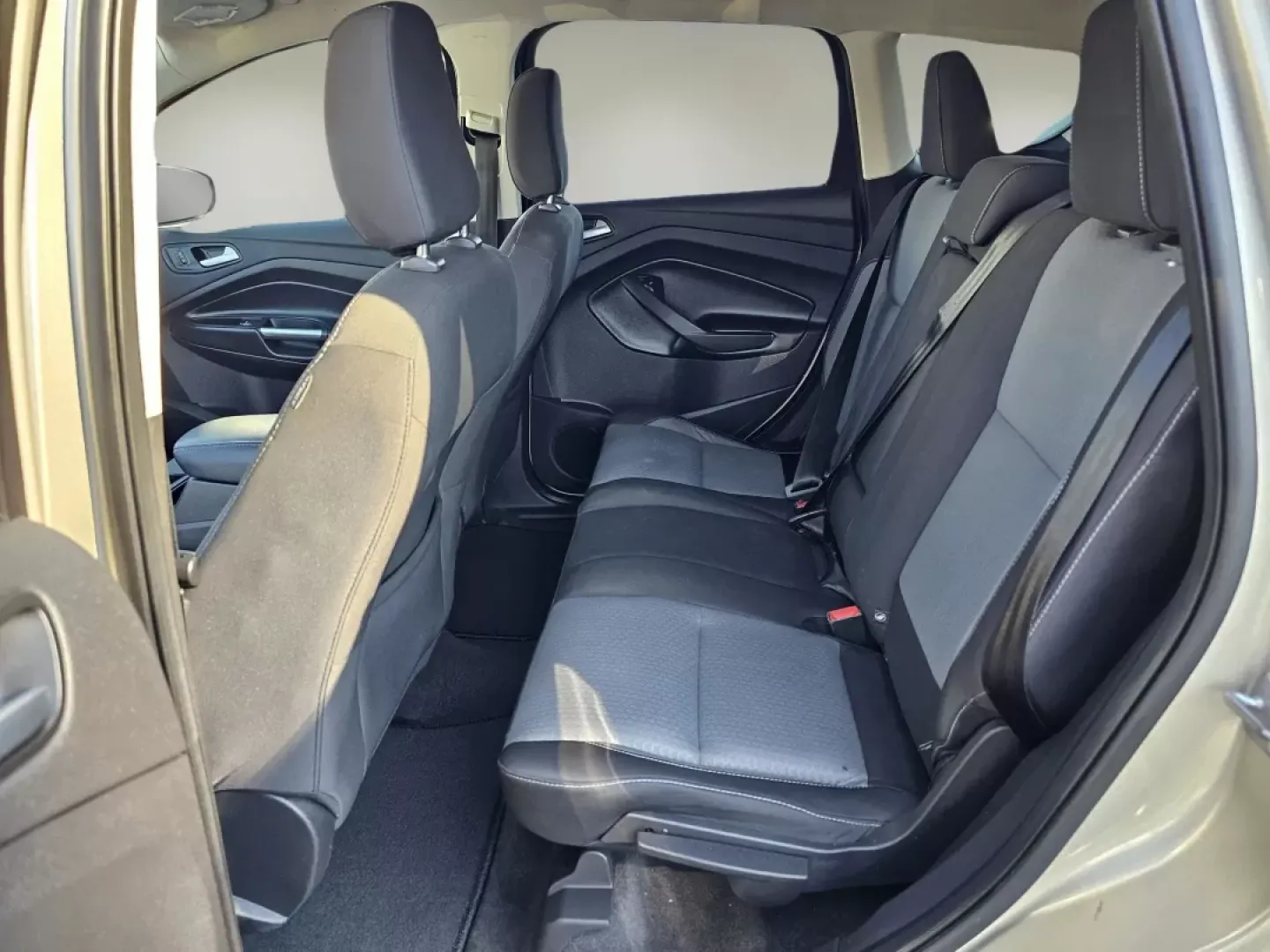 2018 Ford Escape SE (1FMCU0GD5JU) with an Other engine, located at 804 22nd Ave, Phenix City, AL, 36870, (334) 297-1860, 32.484749, -85.024475 - **Experience Life on the Go with the 2018 Ford Escape SE from Gils Auto!** <br /> <br /> Are you looking for the perfect vehicle that fits your adventurous lifestyle while providing the comfort and reliability you need? The 2018 Ford Escape SE is a versatile SUV designed for everything from family o - Photo#14