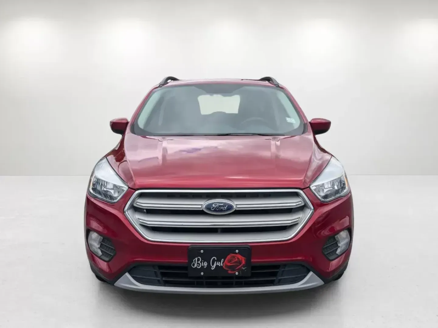 2018 Red Ford Escape SE (1FMCU9GD1JU) with an Other engine, located at 1430 Gateway Drive, Opelika, AL, 36801, (334) 239-0944, 32.637871, -85.409790 - **Adventure Awaits: Discover the 2018 Ford Escape SE at Gils Auto - Opelika**<br /> <br /> Are you ready to elevate your lifestyle with a dependable SUV that perfectly balances style and functionality? Look no further than the 2018 Ford Escape SE, available now at Gils Auto, your trusted Buy Here Pa - Photo#1