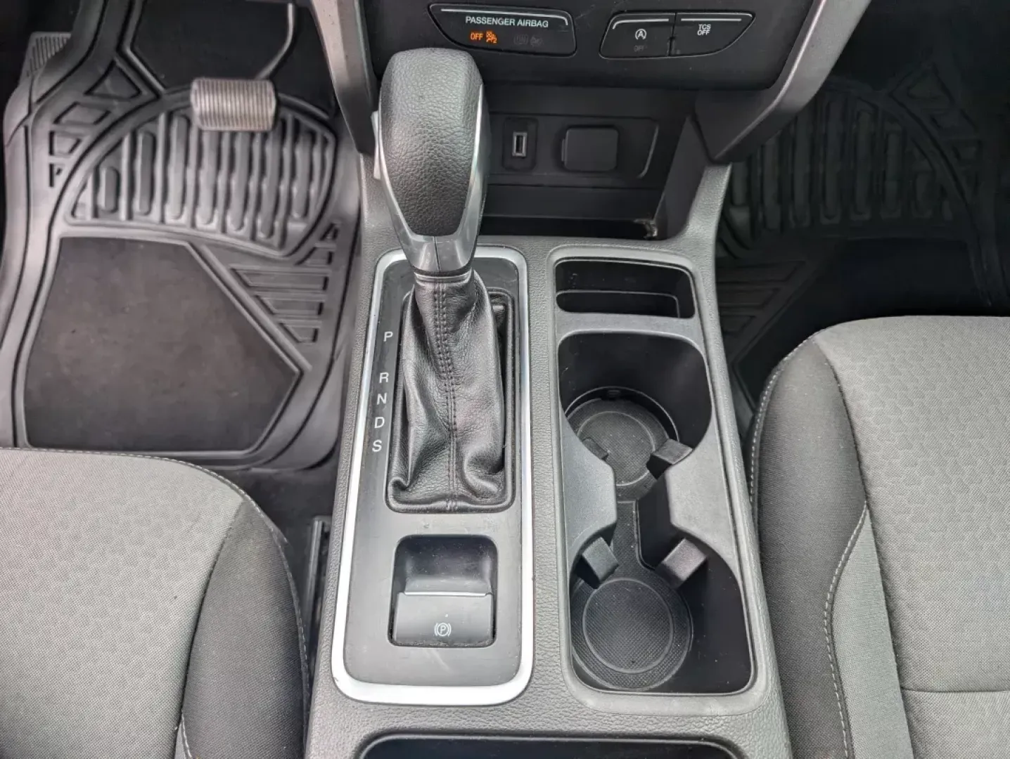 2018 Red Ford Escape SE (1FMCU9GD1JU) with an Other engine, located at 1430 Gateway Drive, Opelika, AL, 36801, (334) 239-0944, 32.637871, -85.409790 - **Adventure Awaits: Discover the 2018 Ford Escape SE at Gils Auto - Opelika**<br /> <br /> Are you ready to elevate your lifestyle with a dependable SUV that perfectly balances style and functionality? Look no further than the 2018 Ford Escape SE, available now at Gils Auto, your trusted Buy Here Pa - Photo#13