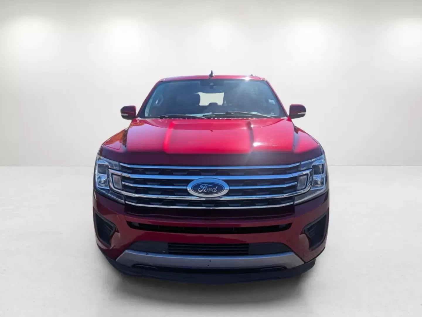 2018 Ford Expedition XLT (1FMJU1HT9JE) with an Other engine, located at 3959 U.S. 80 W, Phenix City, AL, 36870, (334) 297-4885, 32.469296, -85.135185 - **Experience Adventure and Comfort with the 2018 Ford Expedition XLT!** <br /> <br /> If you're embarking on family road trips or need a reliable vehicle for your daily commute, the 2018 Ford Expedition XLT is the perfect fit for your lifestyle. This spacious SUV offers the ideal blend of comfort, - Photo#1