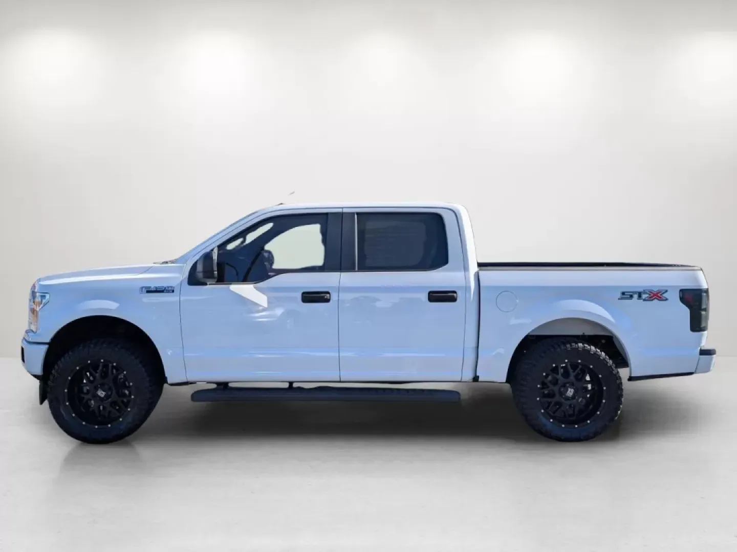 2018 Ford F-150 XLT (1FTEW1CP3JK) with an Other engine, located at 7000 Northlake Connector, Columbus, GA, 31904, (706) 987-8085, 32.524975, -84.978134 - Discover the perfect blend of rugged capability and everyday practicality with our 2018 Ford F-150, available now at Gils Auto in Phenix City, AL. Designed for those who embrace adventure without compromising on comfort, this Crew Cab Pickup is your ideal companion for both weekend getaways and dail - Photo#8