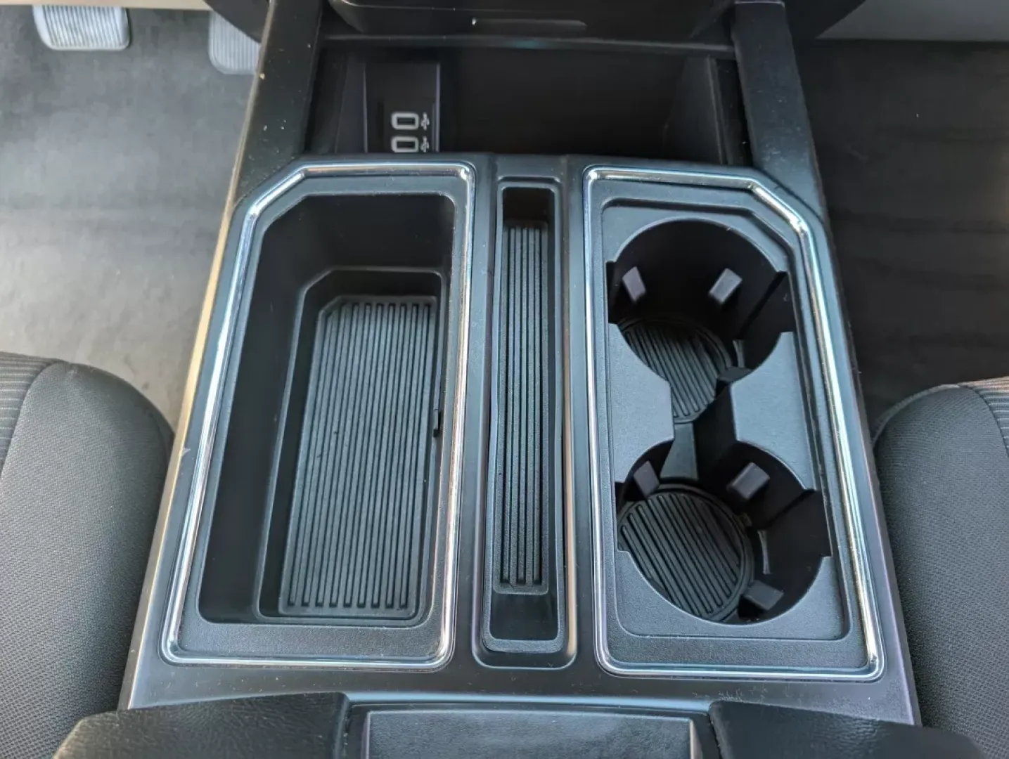 2018 Ford F-150 XLT (1FTEW1CP3JK) with an Other engine, located at 7000 Northlake Connector, Columbus, GA, 31904, (706) 987-8085, 32.524975, -84.978134 - Discover the perfect blend of rugged capability and everyday practicality with our 2018 Ford F-150, available now at Gils Auto in Phenix City, AL. Designed for those who embrace adventure without compromising on comfort, this Crew Cab Pickup is your ideal companion for both weekend getaways and dail - Photo#15