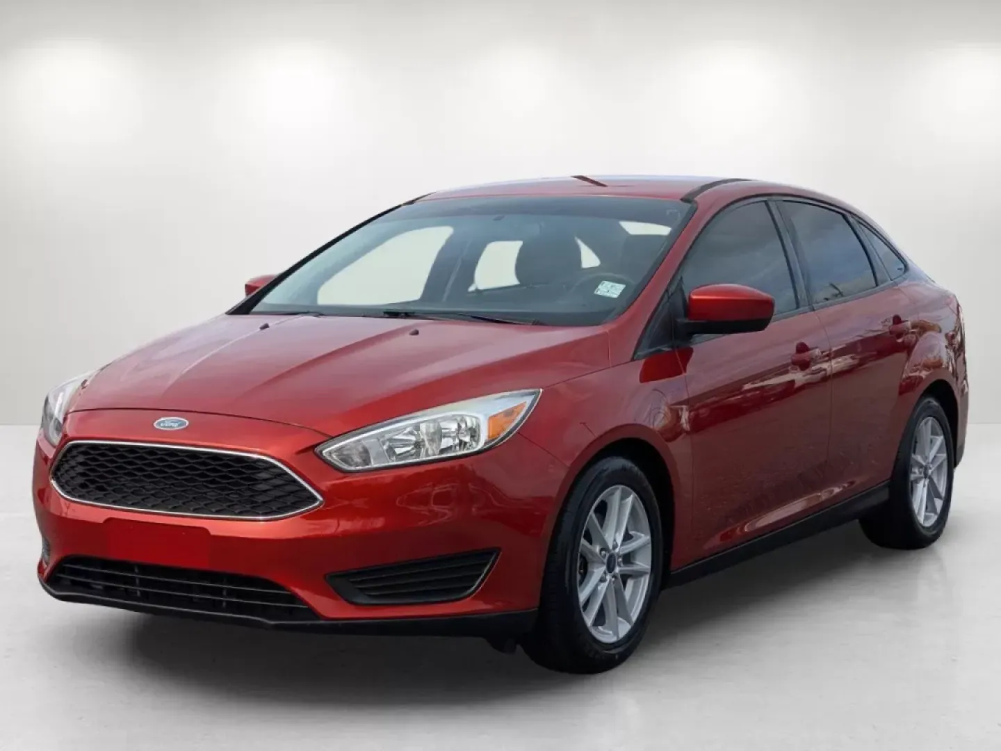 2018 Ford Focus SE (1FADP3F27JL) with an Other engine, located at 804 22nd Ave, Phenix City, AL, 36870, (334) 297-1860, 32.484749, -85.024475 - **Discover Your Next Adventure with the 2018 Ford Focus SE at Gils Auto!**<br /> <br /> Are you on the lookout for a reliable vehicle that seamlessly blends style, efficiency, and affordability? Look no further than the 2018 Ford Focus SE, now available at Gils Auto in Phenix City, AL! Perfect for c - Photo#1