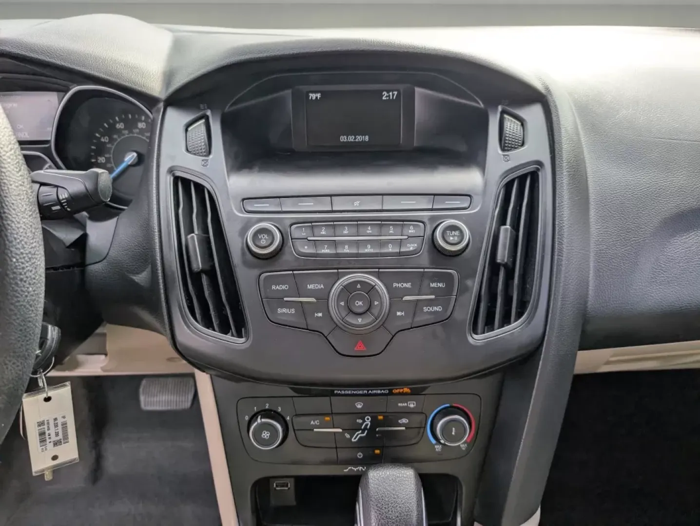 2018 Ford Focus SE (1FADP3F27JL) with an Other engine, located at 804 22nd Ave, Phenix City, AL, 36870, (334) 297-1860, 32.484749, -85.024475 - **Discover Your Next Adventure with the 2018 Ford Focus SE at Gils Auto!**<br /> <br /> Are you on the lookout for a reliable vehicle that seamlessly blends style, efficiency, and affordability? Look no further than the 2018 Ford Focus SE, now available at Gils Auto in Phenix City, AL! Perfect for c - Photo#15