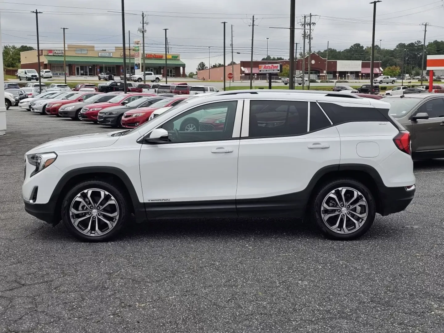 2018 /Medium Ash Gray/Jet Black GMC Terrain SLT (3GKALPEX7JL) with an Other engine, located at 3959 U.S. 80 W, Phenix City, AL, 36870, (334) 297-4885, 32.469296, -85.135185 - ### Discover the Perfect Family SUV: 2018 GMC Terrain SLT at Gils Auto - Phenix City<br /> <br /> Are you ready to elevate your family's adventures without compromise? The 2018 GMC Terrain SLT is designed for those who crave versatility and style, making it the perfect companion for everything from - Photo#7