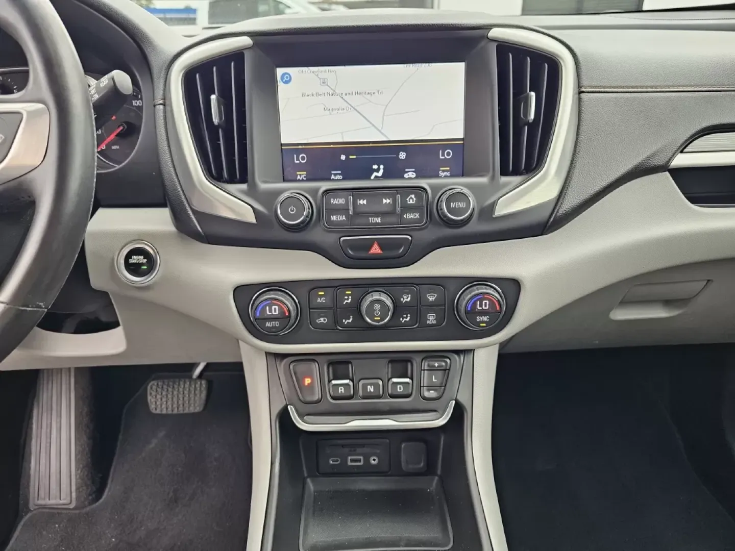 2018 /Medium Ash Gray/Jet Black GMC Terrain SLT (3GKALPEX7JL) with an Other engine, located at 3959 U.S. 80 W, Phenix City, AL, 36870, (334) 297-4885, 32.469296, -85.135185 - ### Discover the Perfect Family SUV: 2018 GMC Terrain SLT at Gils Auto - Phenix City<br /> <br /> Are you ready to elevate your family's adventures without compromise? The 2018 GMC Terrain SLT is designed for those who crave versatility and style, making it the perfect companion for everything from - Photo#11