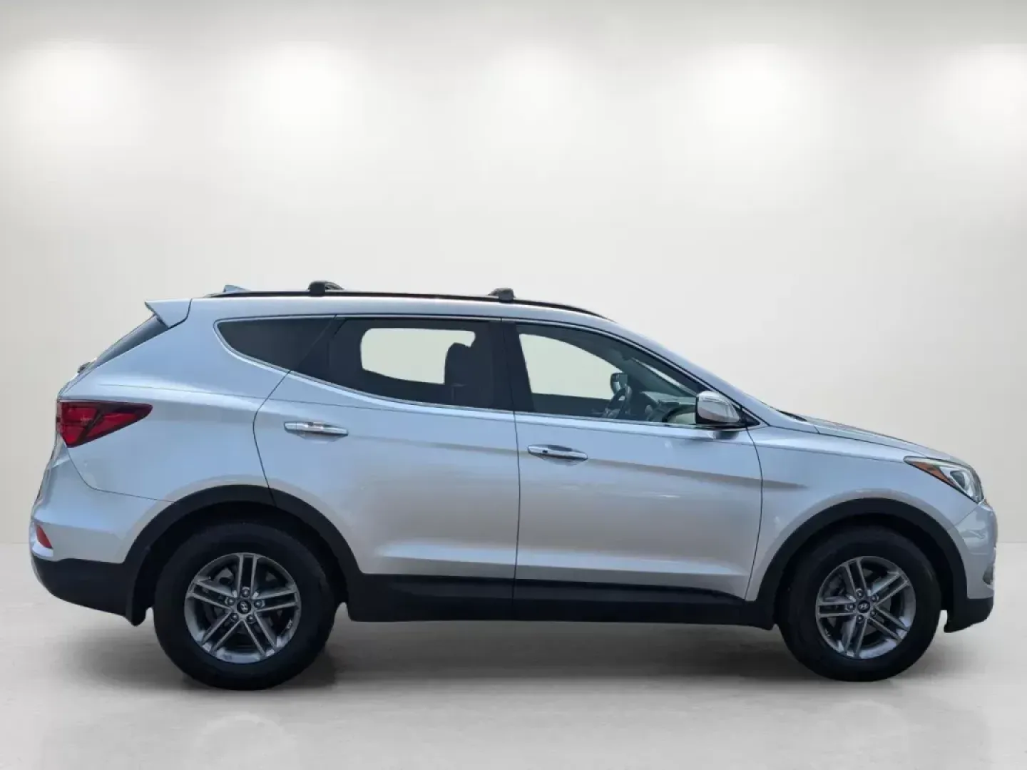 2018 /Gray Hyundai Santa Fe Sport 2.4L (5XYZU3LB5JG) with an Regular Unleaded I-4 2.4 L/144 engine, 6-Speed Automatic w/OD transmission, located at 5115 14th Ave., Columbus, GA, 31904, (706) 323-0345, 32.511494, -84.971046 - **Discover the Perfect Family SUV for Your Columbus Adventures: 2018 Hyundai Santa Fe Sport!**<br /> <br /> Are you searching for a versatile vehicle that can keep up with your growing family and weekend escapades? Look no further than this 2018 Hyundai Santa Fe Sport, available now at Gils Auto in - Photo#3