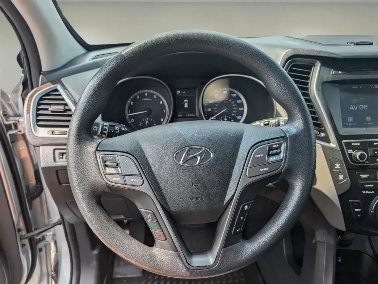 2018 /Gray Hyundai Santa Fe Sport 2.4L (5XYZU3LB5JG) with an Regular Unleaded I-4 2.4 L/144 engine, 6-Speed Automatic w/OD transmission, located at 5115 14th Ave., Columbus, GA, 31904, (706) 323-0345, 32.511494, -84.971046 - **Discover the Perfect Family SUV for Your Columbus Adventures: 2018 Hyundai Santa Fe Sport!**<br /> <br /> Are you searching for a versatile vehicle that can keep up with your growing family and weekend escapades? Look no further than this 2018 Hyundai Santa Fe Sport, available now at Gils Auto in - Photo#15