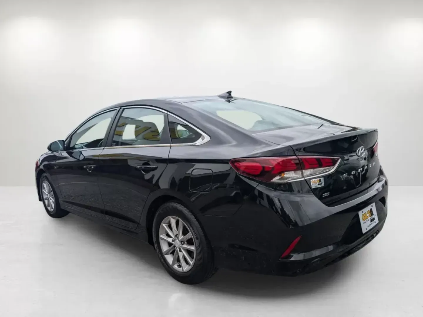 2018 /Gray Hyundai Sonata SE (5NPE24AF2JH) with an Other engine, located at 1430 Gateway Drive, Opelika, AL, 36801, (334) 239-0944, 32.637871, -85.409790 - 2018 Hyundai Sonata SE - Photo#3