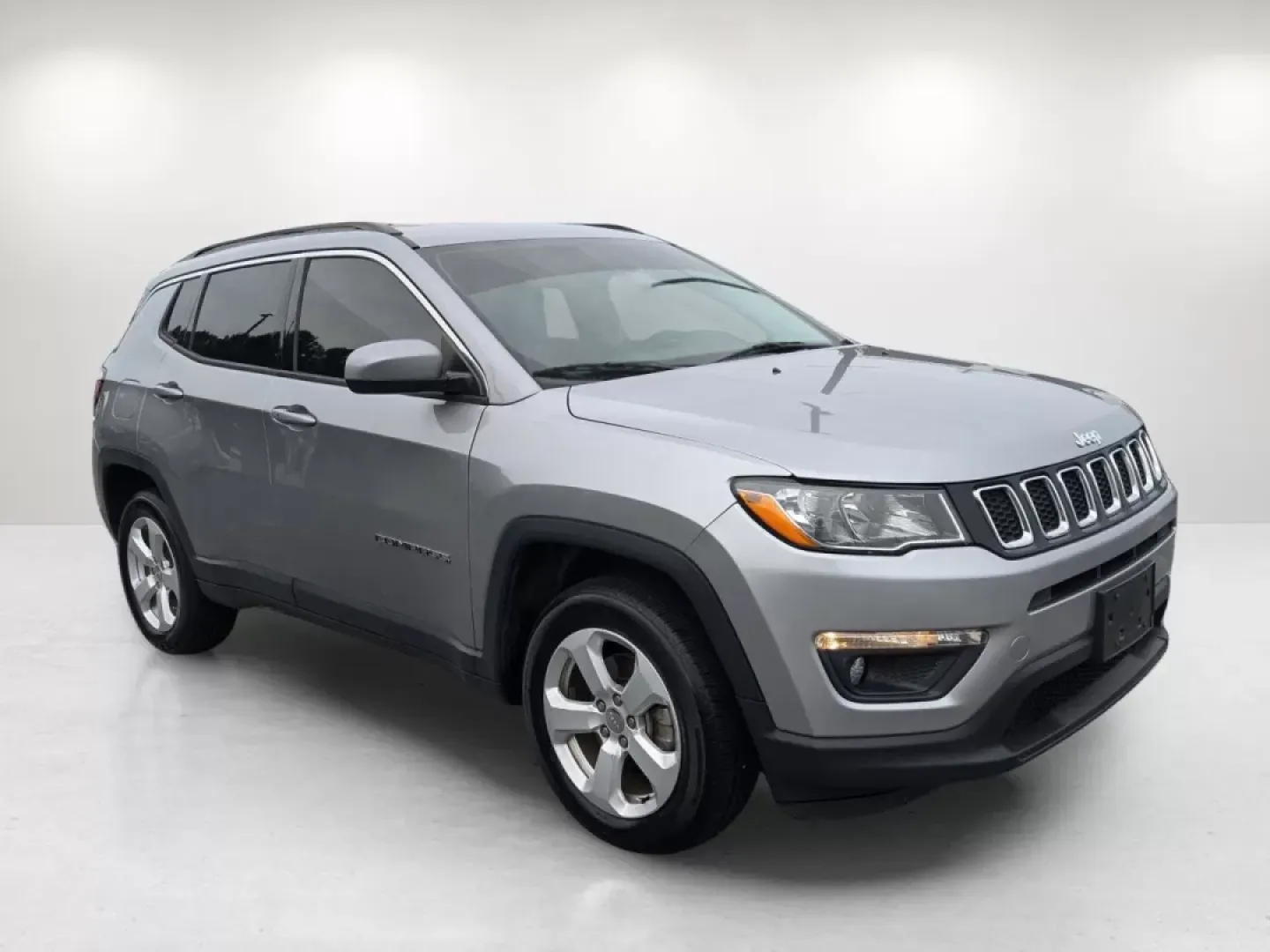 2018 /Black Jeep Compass Latitude (3C4NJDBB7JT) with an Other engine, located at 7000 Northlake Connector, Columbus, GA, 31904, (706) 987-8085, 32.524975, -84.978134 - Embrace the adventure that awaits you with this 2018 Jeep Compass Latitude, a compact SUV designed for those who crave exploration and reliability in their daily drive. Whether you're navigating through the bustling streets of Phenix City, AL, or heading out for a weekend getaway, this versatile veh - Photo#2