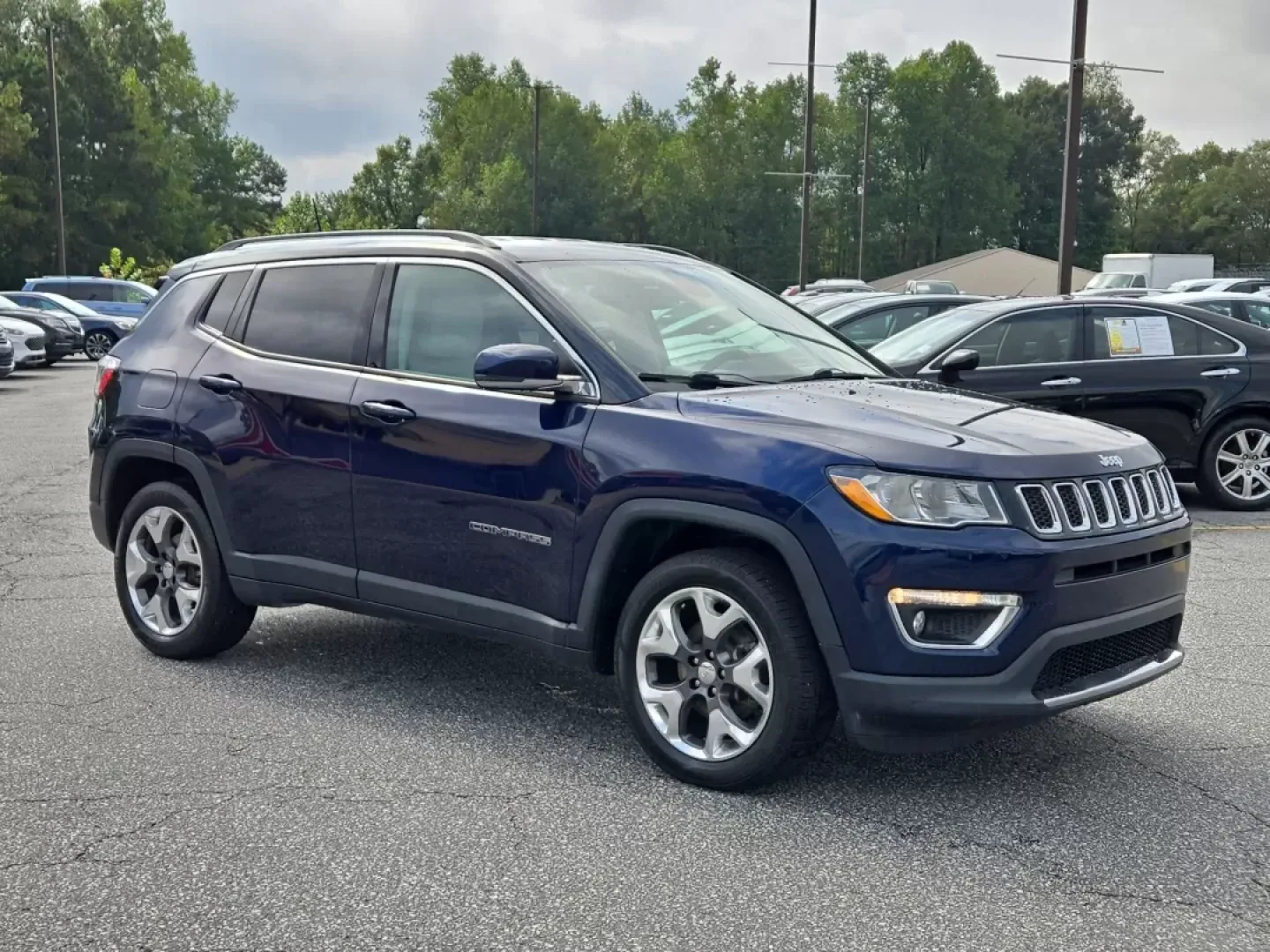 2018 /Ski Gray/Black Jeep Compass Limited (3C4NJCCB7JT) with an Other engine, located at 3959 U.S. 80 W, Phenix City, AL, 36870, (334) 297-4885, 32.469296, -85.135185 - ### Discover Your Next Adventure with the 2018 Jeep Compass Limited<br /> <br /> Are you ready to embark on exciting weekend getaways or tackle your daily commute with confidence? The 2018 Jeep Compass Limited is the perfect companion for both adventure seekers and practical drivers alike. With its - Photo#3