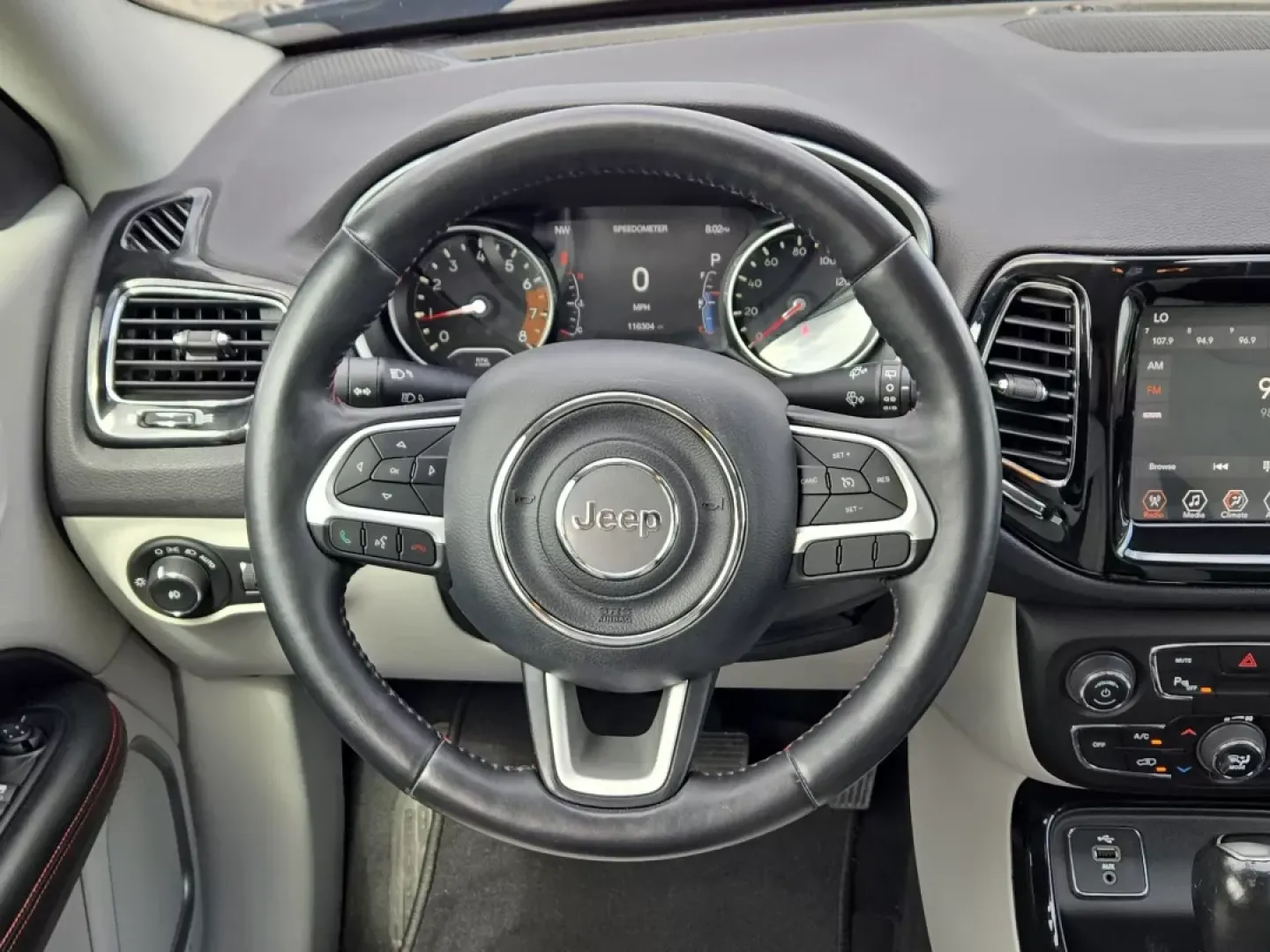 2018 /Ski Gray/Black Jeep Compass Limited (3C4NJCCB7JT) with an Other engine, located at 3959 U.S. 80 W, Phenix City, AL, 36870, (334) 297-4885, 32.469296, -85.135185 - ### Discover Your Next Adventure with the 2018 Jeep Compass Limited<br /> <br /> Are you ready to embark on exciting weekend getaways or tackle your daily commute with confidence? The 2018 Jeep Compass Limited is the perfect companion for both adventure seekers and practical drivers alike. With its - Photo#15