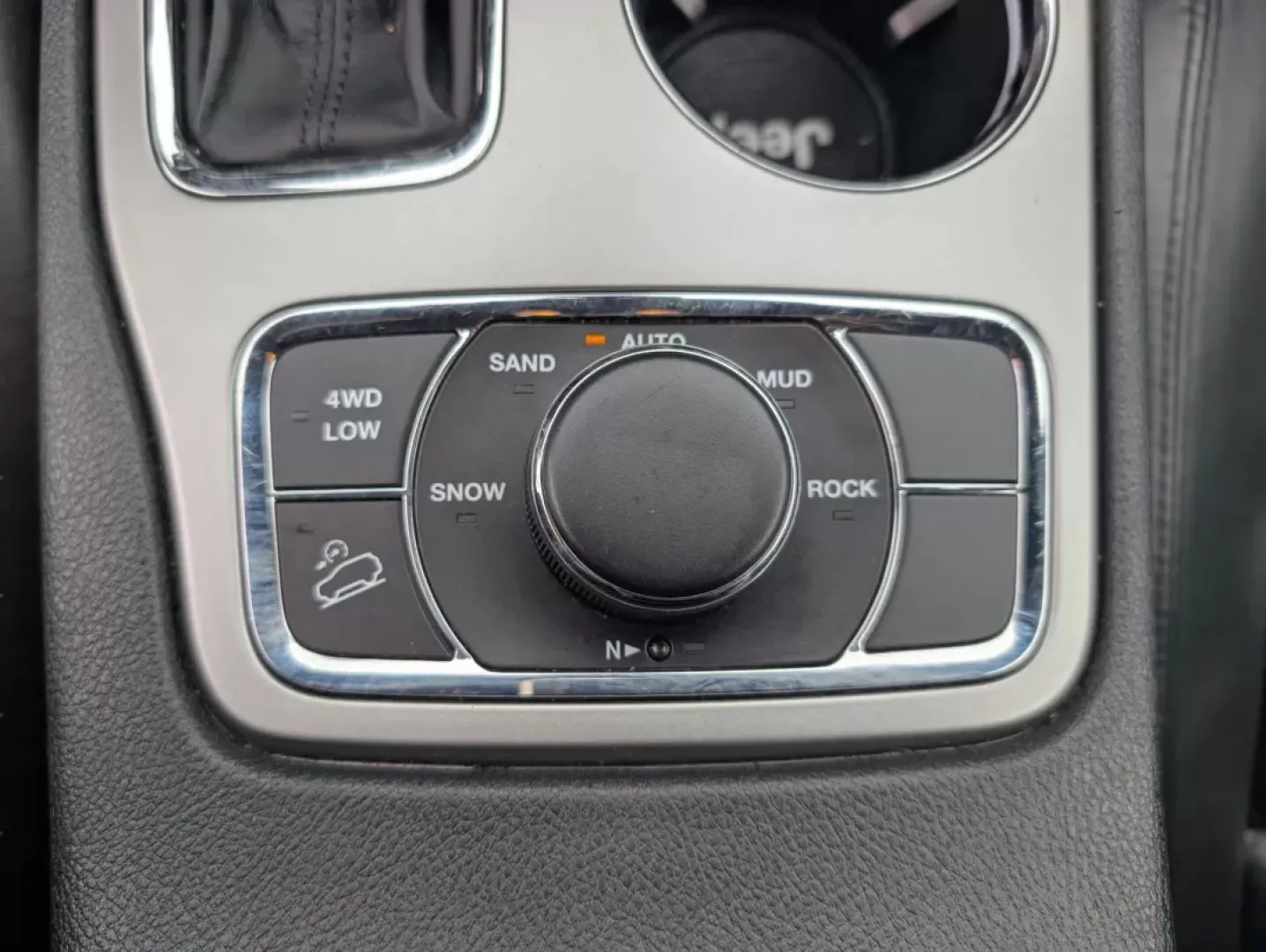2018 /Black Jeep Grand Cherokee Limited (1C4RJFBG7JC) with an Other engine, located at 3959 U.S. 80 W, Phenix City, AL, 36870, (334) 297-4885, 32.469296, -85.135185 - **Unleash Your Adventurous Spirit with the 2018 Jeep Grand Cherokee Limited at Gils Auto in Phenix City, AL**<br /> <br /> Are you ready to elevate your driving experience? Whether you're navigating the streets of Phenix City or embarking on a weekend adventure into the great outdoors, the 2018 Jeep - Photo#12