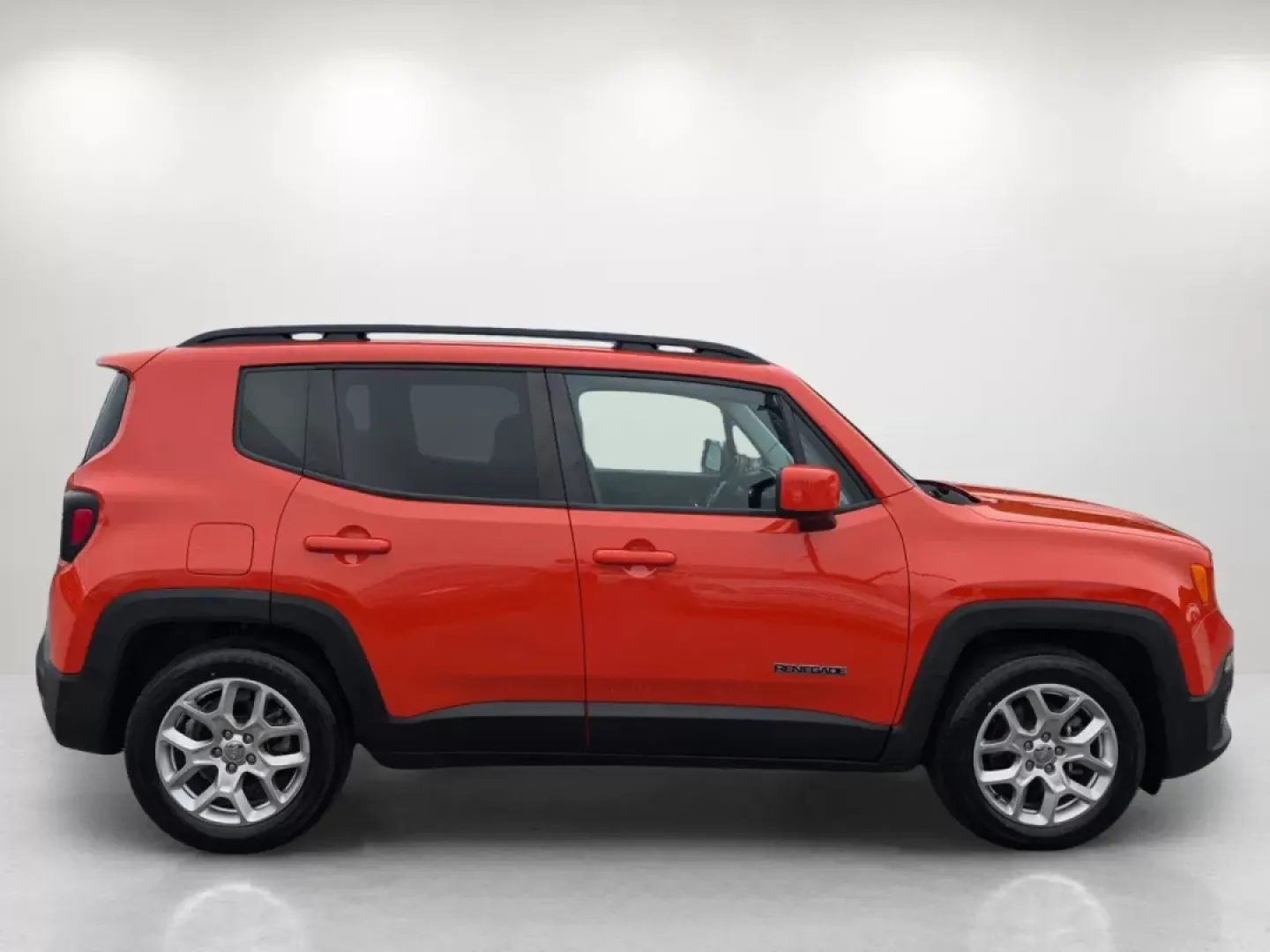 2018 /Black Jeep Renegade Latitude (ZACCJABB6JP) with an Other engine, located at 521 Old Farm Lane Rd, Prattville, AL, 36066, (334) 325-1505, 32.482460, -86.416367 - Are you ready to embrace adventure and elevate your lifestyle? The 2018 Jeep Renegade Latitude is the perfect companion for anyone seeking a reliable and stylish crossover that seamlessly adapts to both urban commutes and weekend getaways. With its eye-catching Omaha Orange exterior and spacious int - Photo#3