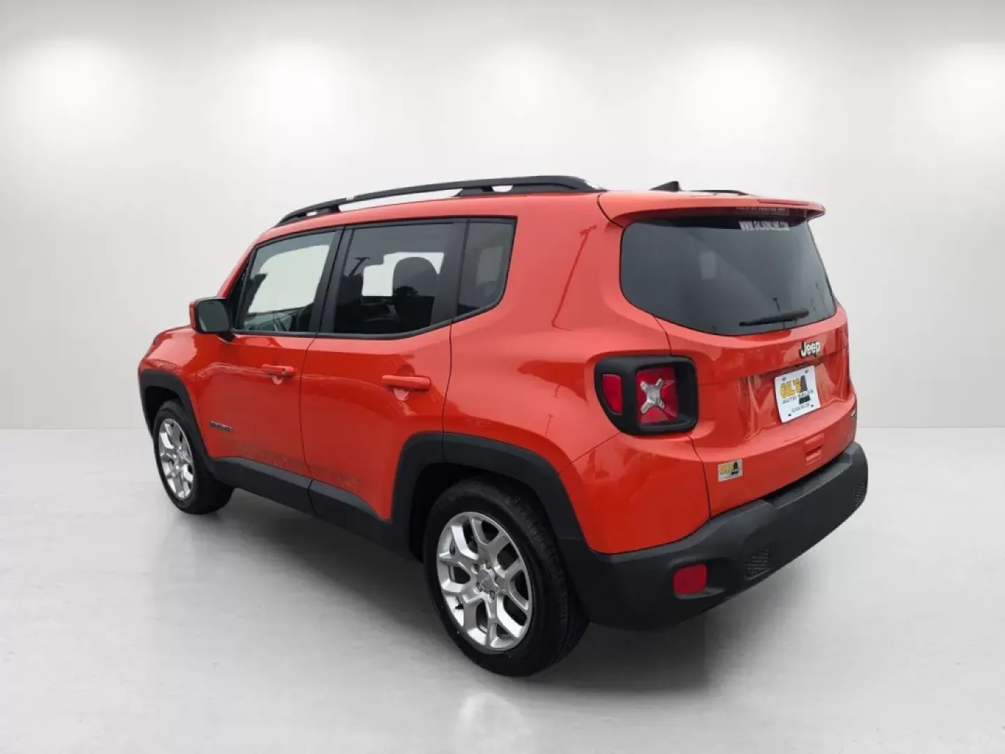 2018 /Black Jeep Renegade Latitude (ZACCJABB6JP) with an Other engine, located at 521 Old Farm Lane Rd, Prattville, AL, 36066, (334) 325-1505, 32.482460, -86.416367 - Are you ready to embrace adventure and elevate your lifestyle? The 2018 Jeep Renegade Latitude is the perfect companion for anyone seeking a reliable and stylish crossover that seamlessly adapts to both urban commutes and weekend getaways. With its eye-catching Omaha Orange exterior and spacious int - Photo#6