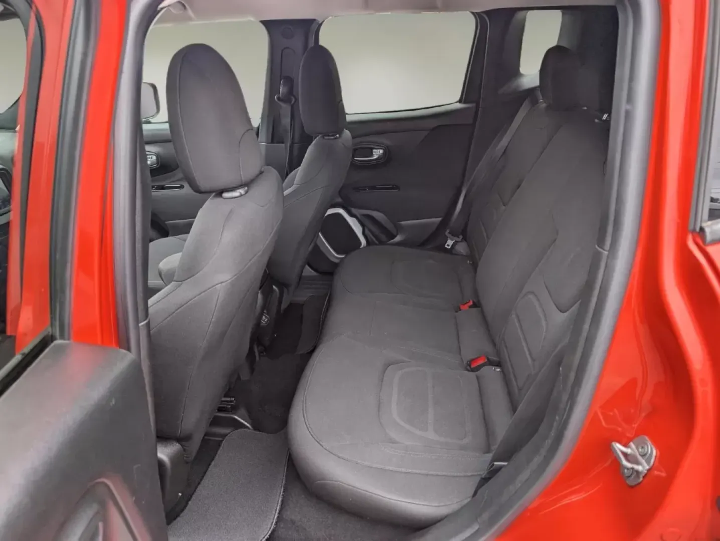 2018 /Black Jeep Renegade Latitude (ZACCJABB6JP) with an Other engine, located at 521 Old Farm Lane Rd, Prattville, AL, 36066, (334) 325-1505, 32.482460, -86.416367 - Are you ready to embrace adventure and elevate your lifestyle? The 2018 Jeep Renegade Latitude is the perfect companion for anyone seeking a reliable and stylish crossover that seamlessly adapts to both urban commutes and weekend getaways. With its eye-catching Omaha Orange exterior and spacious int - Photo#10