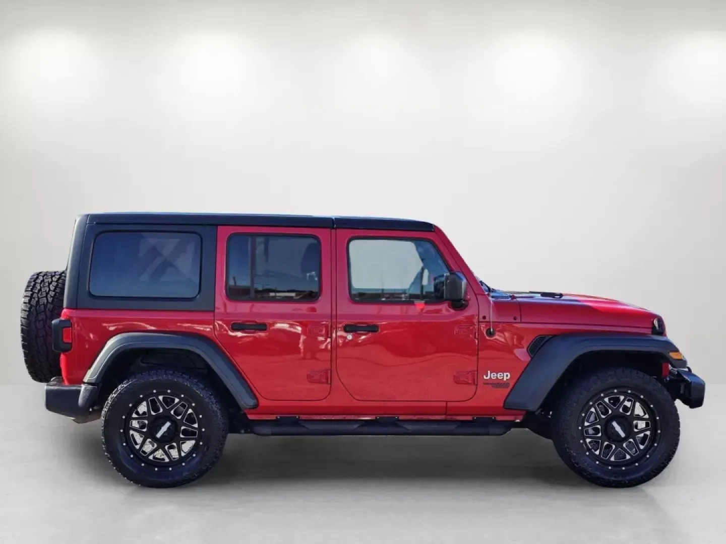 2018 /Black Jeep Wrangler Sport (1C4HJXDG9JW) with an Other engine, located at 5115 14th Ave., Columbus, GA, 31904, (706) 323-0345, 32.511494, -84.971046 - **Unleash Adventure with This 2018 Jeep Wrangler Sport! Perfect for Weekend Warriors and Daily Commuters Alike!**<br /> <br /> If you're searching for a versatile vehicle that can seamlessly transition from daily commutes to thrilling weekend adventures, look no further than this stunning 2018 Jeep - Photo#2