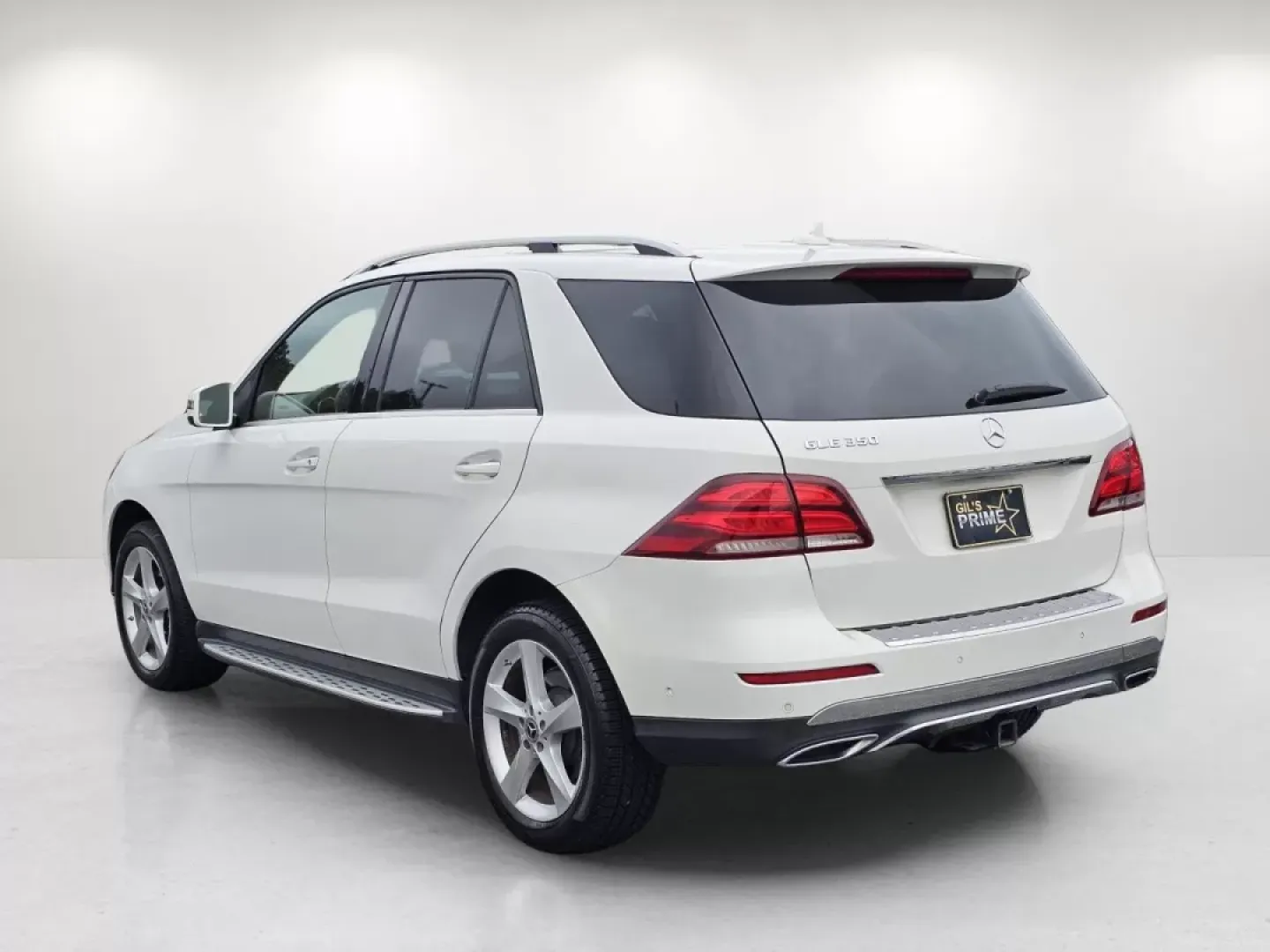 2018 /Black Mercedes-Benz GLE GLE 350 (4JGDA5JB6JB) with an Other engine, located at 1430 Gateway Drive, Opelika, AL, 36801, (334) 239-0944, 32.637871, -85.409790 - **Experience the Luxury of Driving with the 2018 Mercedes-Benz GLE 350: Perfect for Adventurers and Families Alike!**<br /> <br /> Ready to elevate your driving experience? The 2018 Mercedes-Benz GLE 350, available at Gils Auto in Phenix City, AL, is the quintessential SUV for those who seek a blend - Photo#6