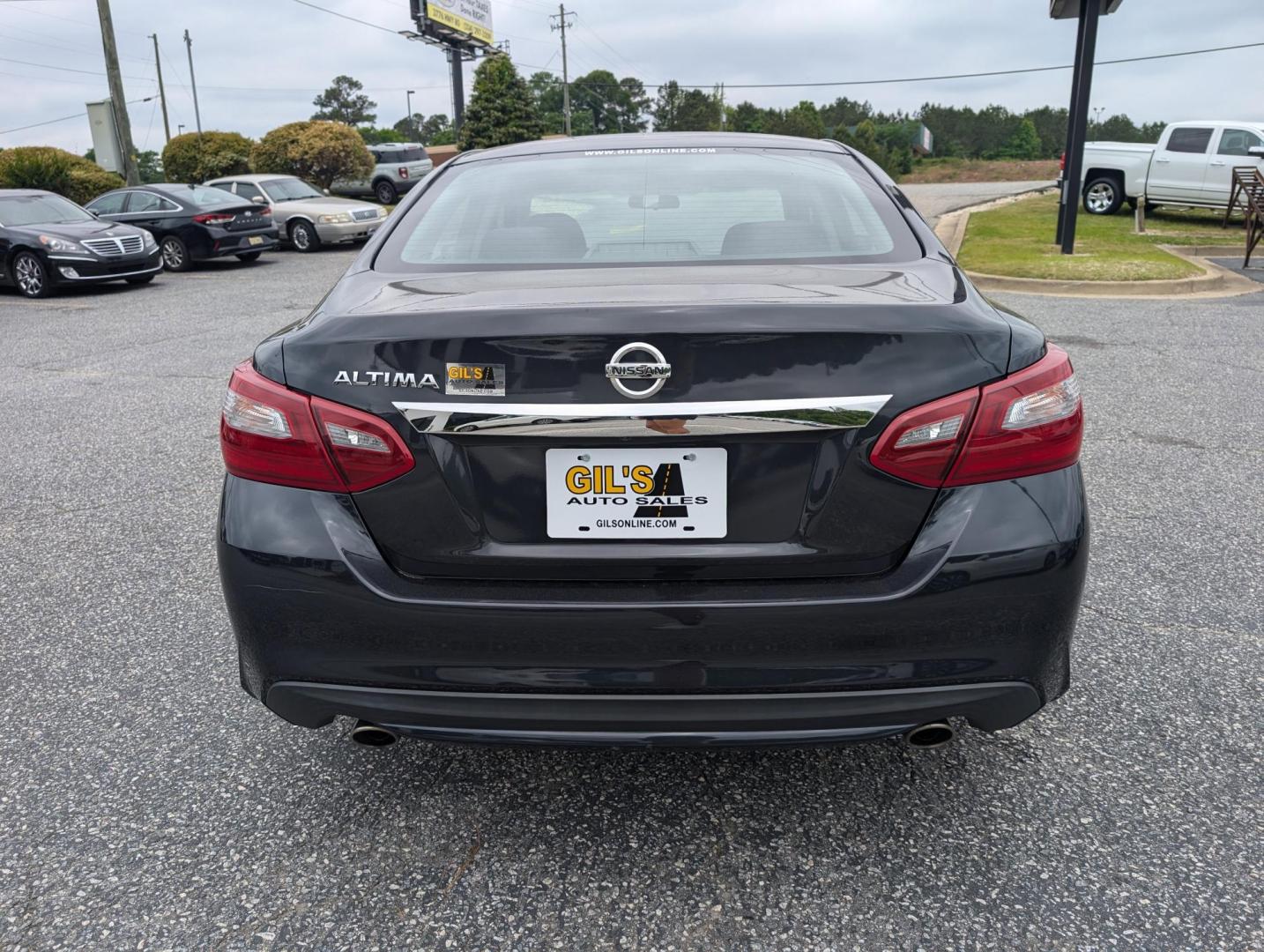 2018 /Charcoal Nissan Altima 2.5 S (1N4AL3AP2JC) with an Regular Unleaded I-4 2.5 L/152 engine, 1-Speed CVT w/OD transmission, located at 3959 U.S. 80 W, Phenix City, AL, 36870, (334) 297-4885, 32.469296, -85.135185 - 2018 Nissan Altima 2.5 S - Photo#5