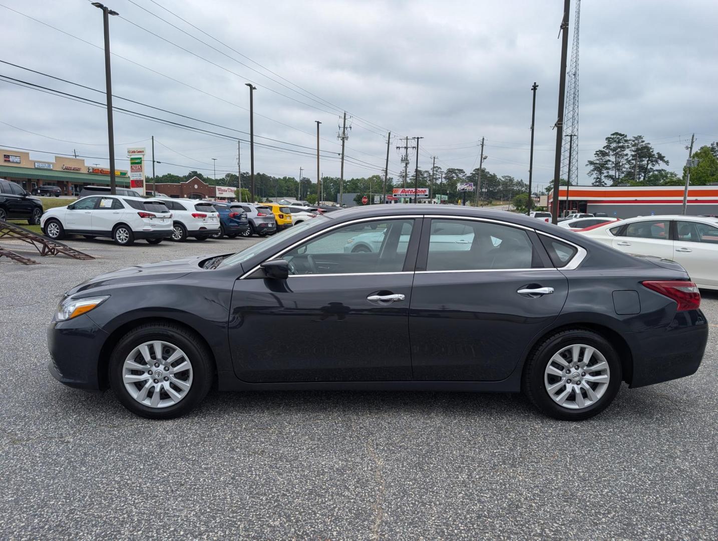 2018 /Charcoal Nissan Altima 2.5 S (1N4AL3AP2JC) with an Regular Unleaded I-4 2.5 L/152 engine, 1-Speed CVT w/OD transmission, located at 3959 U.S. 80 W, Phenix City, AL, 36870, (334) 297-4885, 32.469296, -85.135185 - 2018 Nissan Altima 2.5 S - Photo#7
