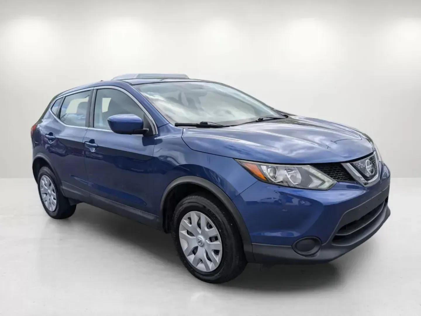 2018 /Charcoal Nissan Rogue Sport S (JN1BJ1CP4JW) with an Regular Unleaded I-4 2.0 L/122 engine, 1-Speed CVT w/OD transmission, located at 5115 14th Ave., Columbus, GA, 31904, (706) 323-0345, 32.511494, -84.971046 - 2018 Nissan Rogue Sport S - Photo#2