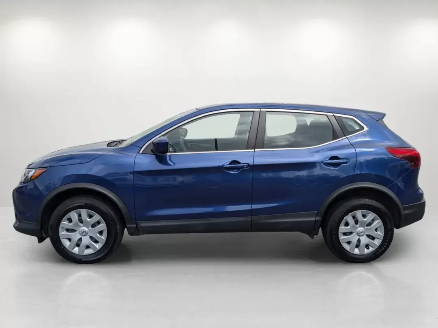 2018 /Charcoal Nissan Rogue Sport S (JN1BJ1CP4JW) with an Regular Unleaded I-4 2.0 L/122 engine, 1-Speed CVT w/OD transmission, located at 5115 14th Ave., Columbus, GA, 31904, (706) 323-0345, 32.511494, -84.971046 - 2018 Nissan Rogue Sport S - Photo#7