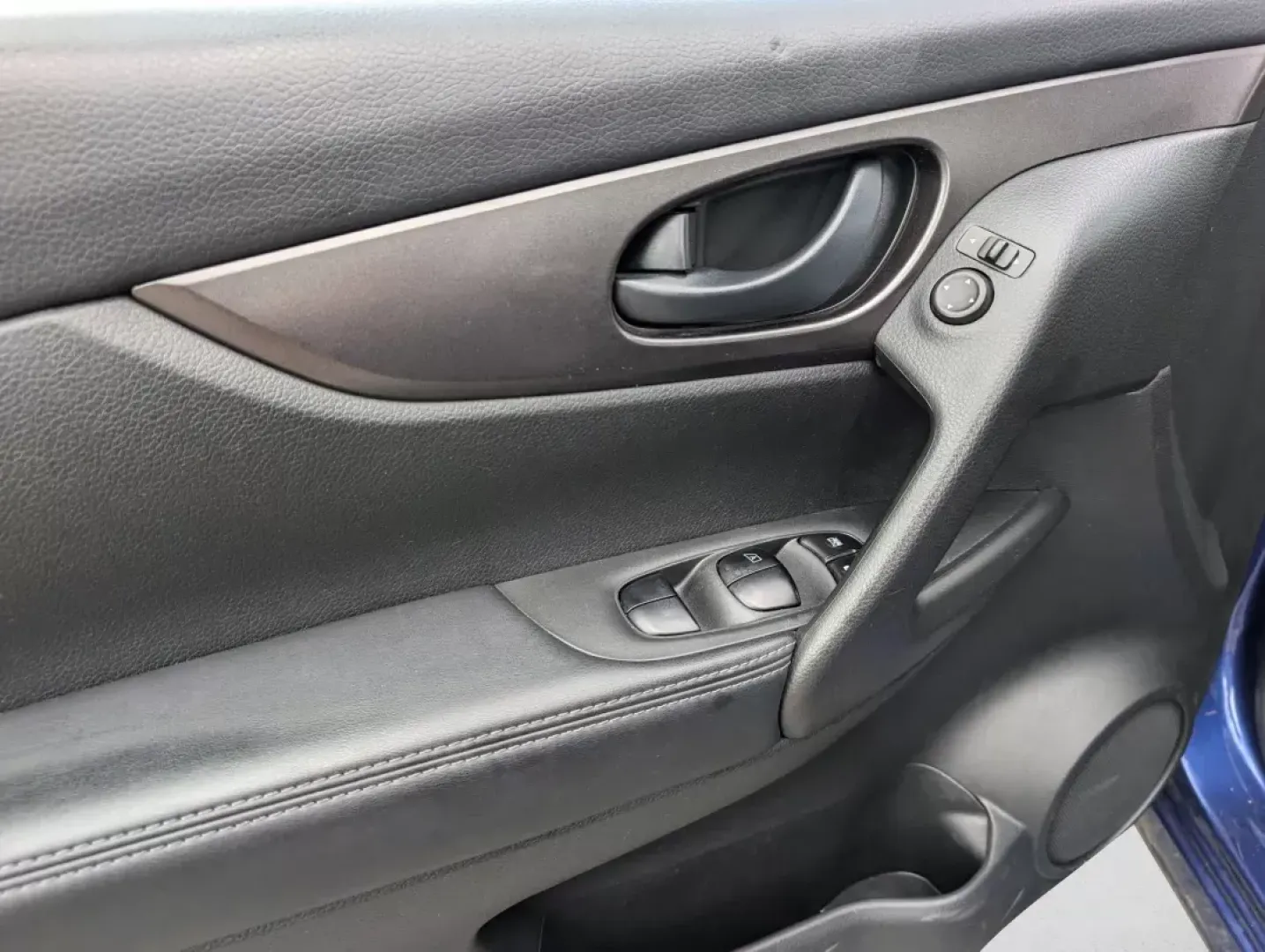 2018 /Charcoal Nissan Rogue Sport S (JN1BJ1CP4JW) with an Regular Unleaded I-4 2.0 L/122 engine, 1-Speed CVT w/OD transmission, located at 5115 14th Ave., Columbus, GA, 31904, (706) 323-0345, 32.511494, -84.971046 - 2018 Nissan Rogue Sport S - Photo#8