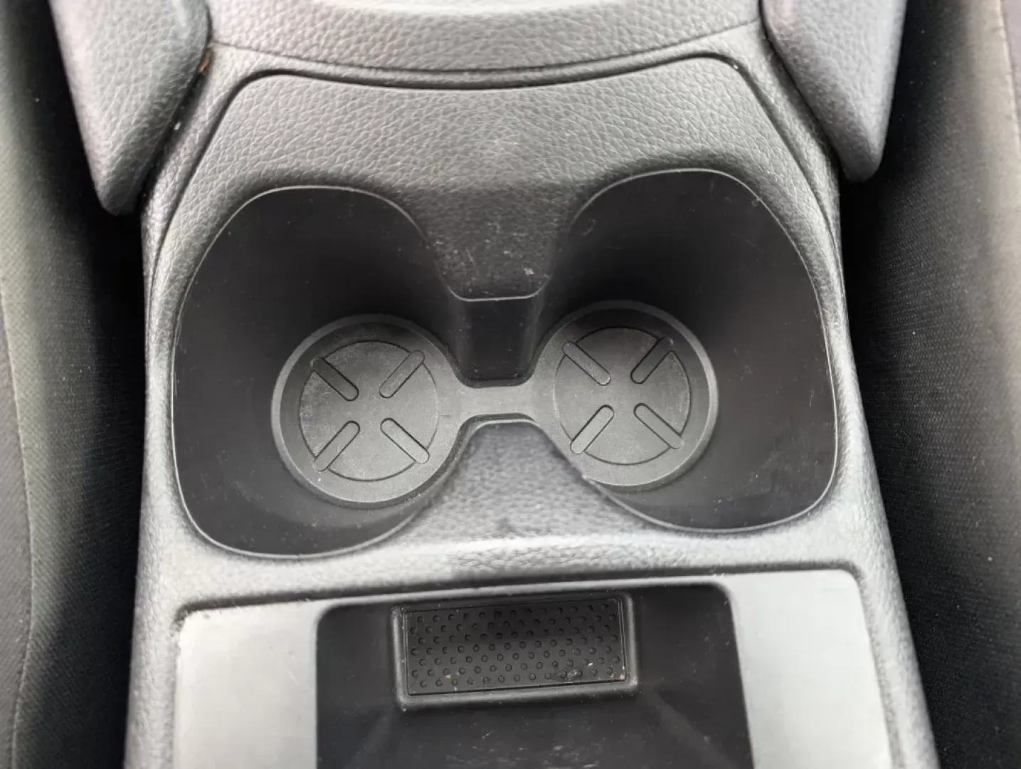 2018 /Charcoal Nissan Rogue Sport S (JN1BJ1CP4JW) with an Regular Unleaded I-4 2.0 L/122 engine, 1-Speed CVT w/OD transmission, located at 5115 14th Ave., Columbus, GA, 31904, (706) 323-0345, 32.511494, -84.971046 - 2018 Nissan Rogue Sport S - Photo#12