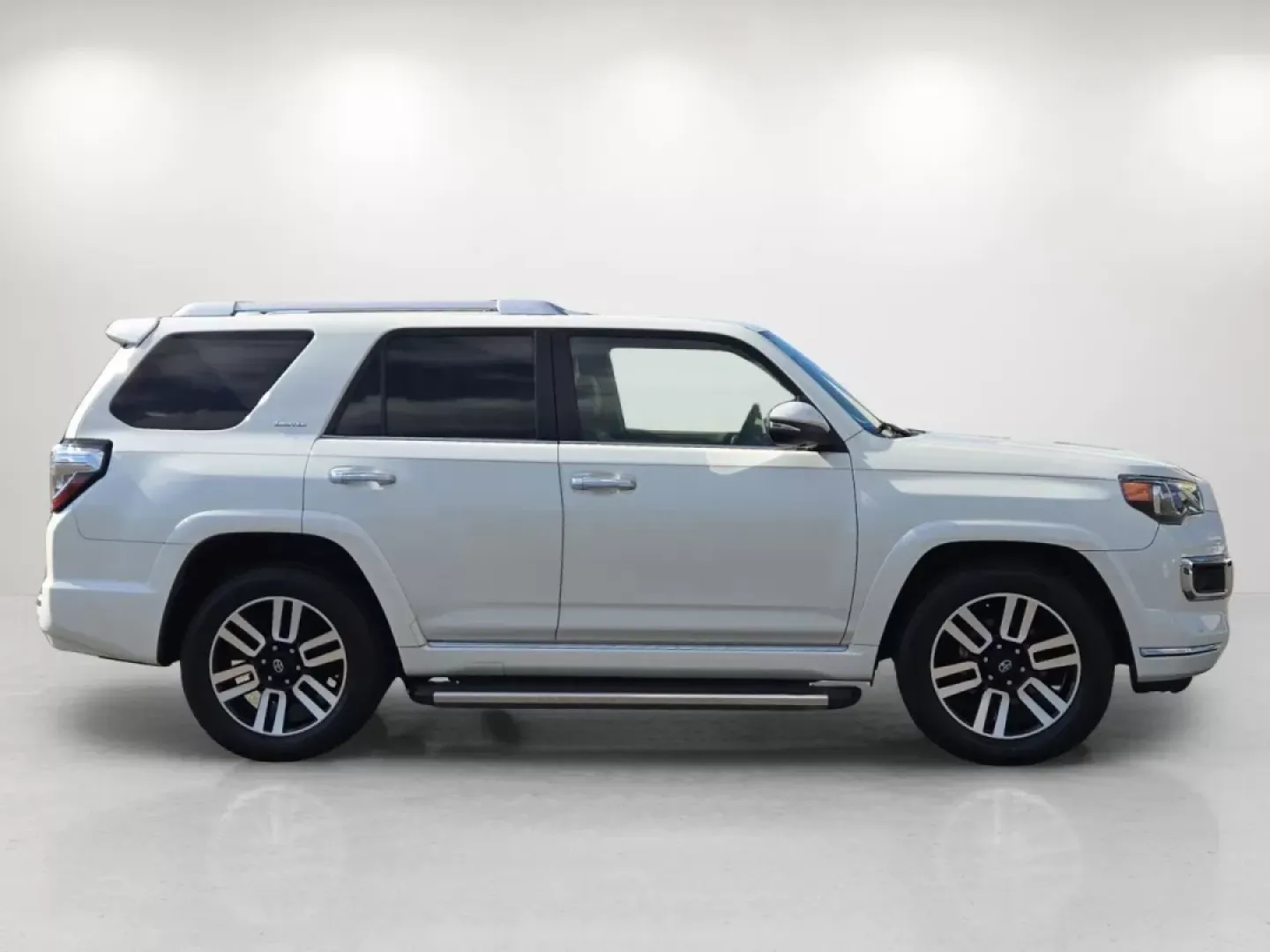 2018 Toyota 4Runner Limited (JTEZU5JR9J5) with an Other engine, located at 521 Old Farm Lane Rd, Prattville, AL, 36066, (334) 325-1505, 32.482460, -86.416367 - **Adventure Awaits: Explore the 2018 Toyota 4Runner at Gils Auto in Prattville!**<br /> <br /> Are you ready for your next adventure? Whether you're hitting the road with friends, making weekend getaways, or simply needing a reliable SUV for your daily commute, the 2018 Toyota 4Runner is the perfect - Photo#3