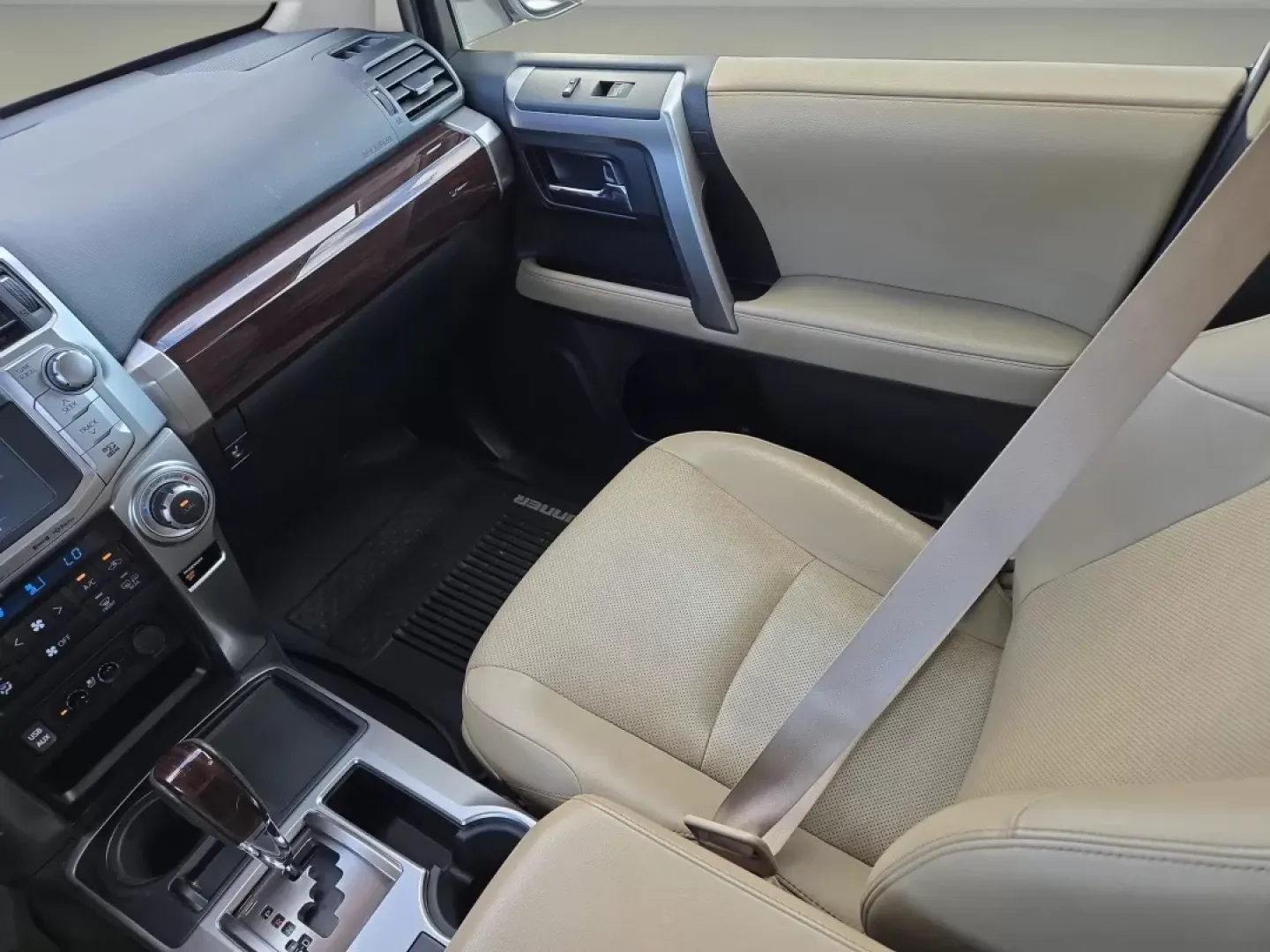 2018 Toyota 4Runner Limited (JTEZU5JR9J5) with an Other engine, located at 521 Old Farm Lane Rd, Prattville, AL, 36066, (334) 325-1505, 32.482460, -86.416367 - **Adventure Awaits: Explore the 2018 Toyota 4Runner at Gils Auto in Prattville!**<br /> <br /> Are you ready for your next adventure? Whether you're hitting the road with friends, making weekend getaways, or simply needing a reliable SUV for your daily commute, the 2018 Toyota 4Runner is the perfect - Photo#13