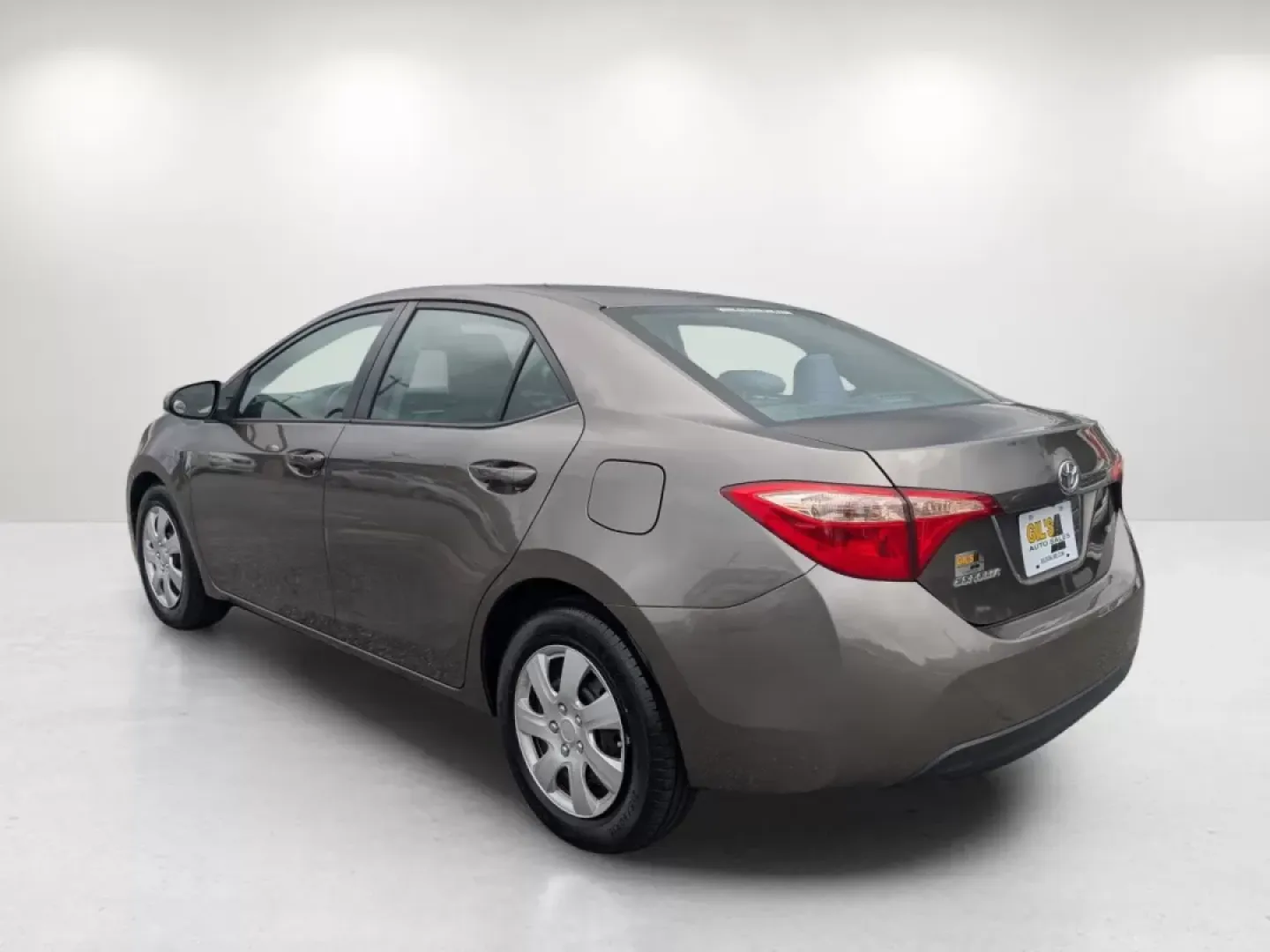2018 Toyota Corolla LE (5YFBURHE2JP) with an Other engine, located at 521 Old Farm Lane Rd, Prattville, AL, 36066, (334) 325-1505, 32.482460, -86.416367 - **Discover Your Next Adventure with the 2018 Toyota Corolla at Gils Auto Phenix City, AL!**<br /> <br /> Are you searching for a reliable vehicle that complements your busy lifestyle? Whether you're commuting to work, running errands, or planning weekend getaways, the 2018 Toyota Corolla is the per - Photo#6