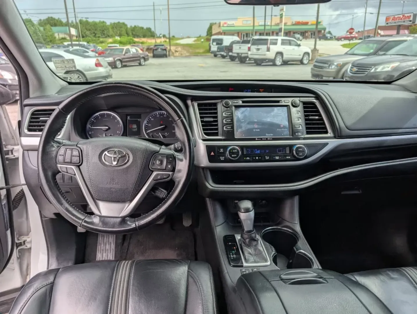 2018 Toyota Highlander (5TDKZRFH0JS) with an Other engine, located at 3959 U.S. 80 W, Phenix City, AL, 36870, (334) 297-4885, 32.469296, -85.135185 - **Experience Unmatched Versatility with the 2018 Toyota Highlander at Gils Auto - Your Buy Here Pay Here Dealership in Phenix City, AL!**<br /> <br /> Are you ready to elevate your family adventures, daily commutes, or weekend getaways? Meet the 2018 Toyota Highlander, the perfect blend of comfort, - Photo#12