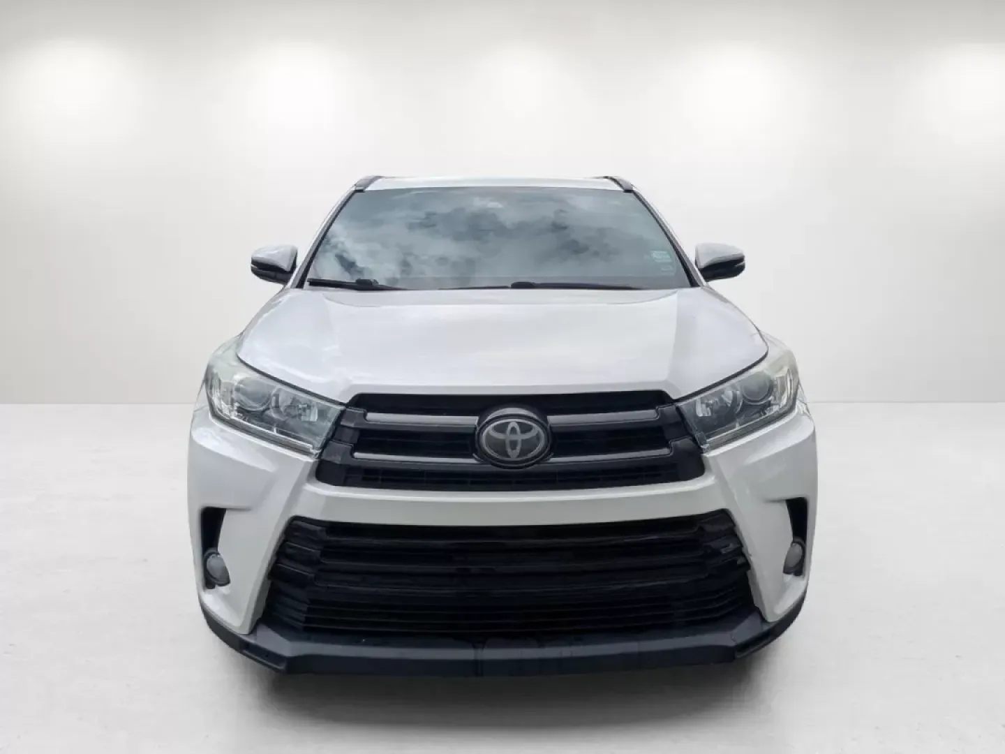 2018 Toyota Highlander (5TDKZRFH0JS) with an Other engine, located at 5115 14th Ave., Columbus, GA, 31904, (706) 323-0345, 32.511494, -84.971046 - **Experience Unmatched Versatility with the 2018 Toyota Highlander at Gils Auto - Your Buy Here Pay Here Dealership in Phenix City, AL!**<br /> <br /> Are you ready to elevate your family adventures, daily commutes, or weekend getaways? Meet the 2018 Toyota Highlander, the perfect blend of comfort, - Photo#2