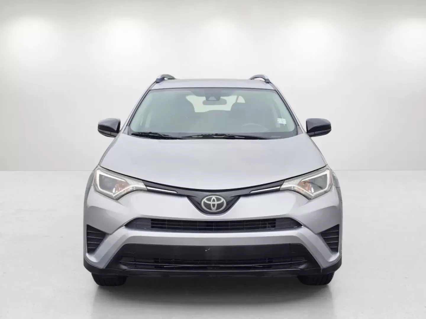 2018 Toyota RAV4 LE (JTMZFREV4JJ) with an Other engine, located at 1430 Gateway Drive, Opelika, AL, 36801, (334) 239-0944, 32.637871, -85.409790 - Adventure awaits with the 2018 Toyota RAV4 LE, a versatile SUV that's perfect for your active lifestyle. Whether you're planning weekend getaways, daily commutes, or family road trips, this vehicle is engineered to meet your needs and exceed your expectations. At Gils Auto in Phenix City, AL, we pro - Photo#1