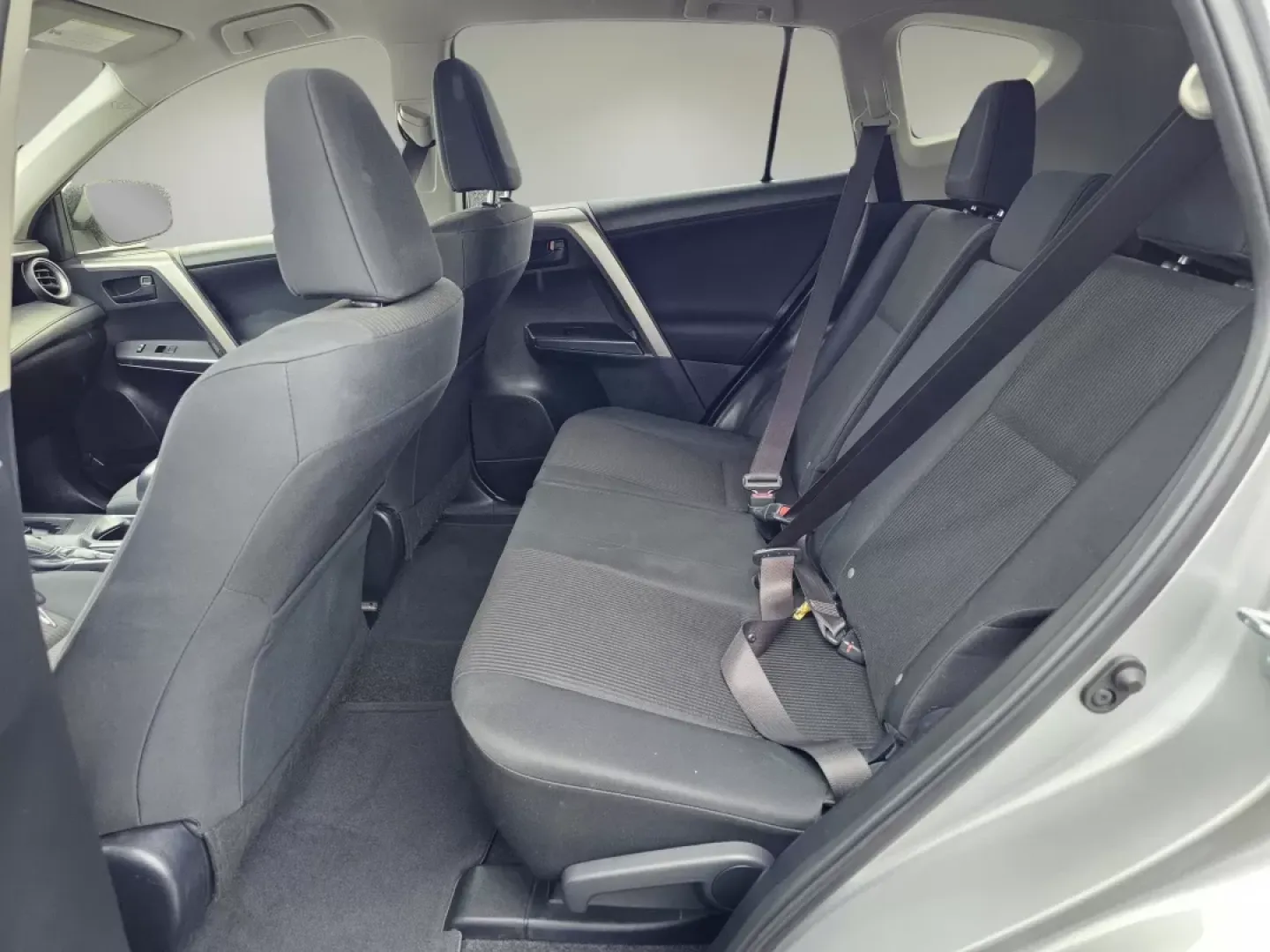 2018 Toyota RAV4 LE (JTMZFREV4JJ) with an Other engine, located at 1430 Gateway Drive, Opelika, AL, 36801, (334) 239-0944, 32.637871, -85.409790 - Adventure awaits with the 2018 Toyota RAV4 LE, a versatile SUV that's perfect for your active lifestyle. Whether you're planning weekend getaways, daily commutes, or family road trips, this vehicle is engineered to meet your needs and exceed your expectations. At Gils Auto in Phenix City, AL, we pro - Photo#14