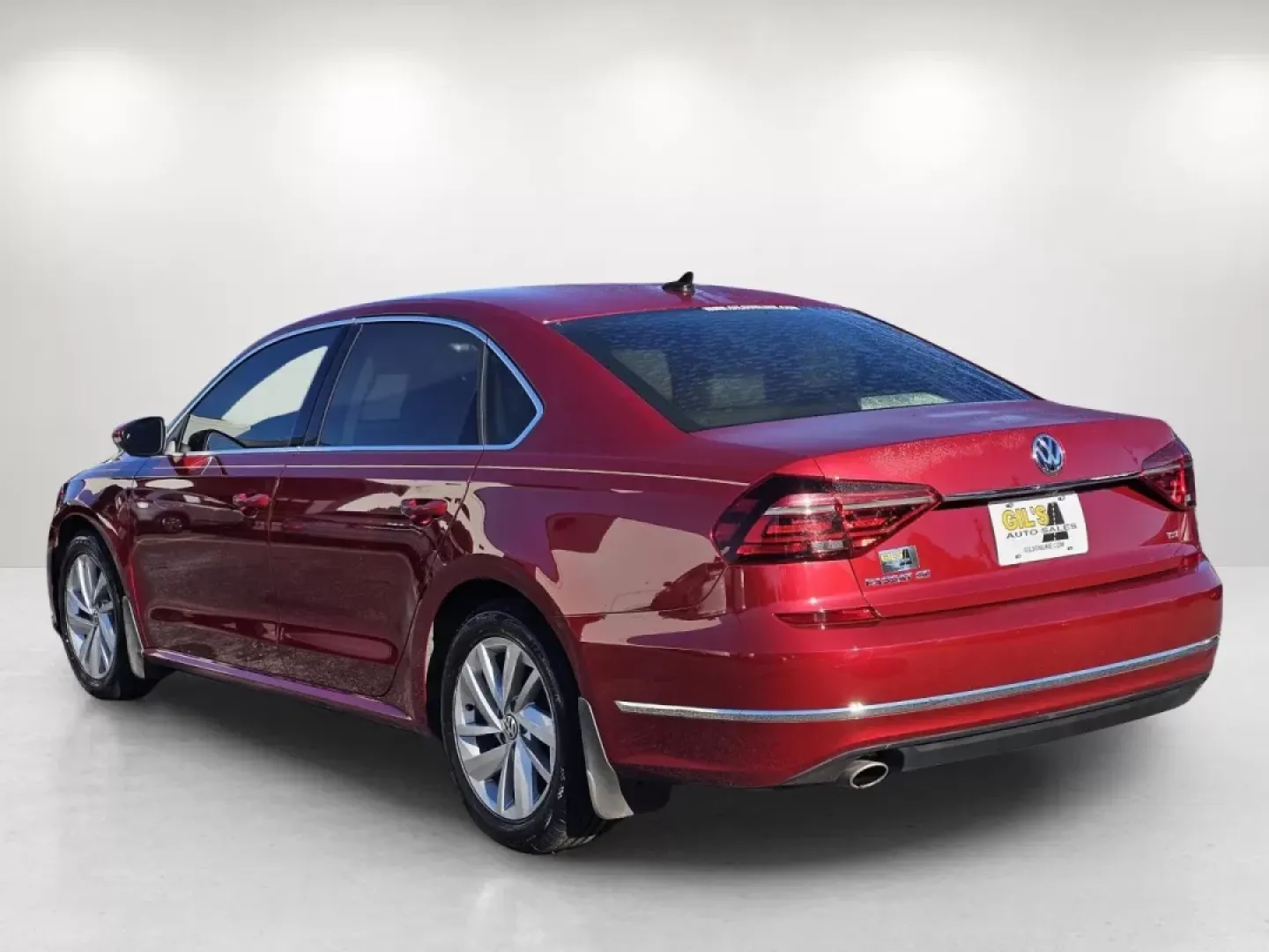 2018 Volkswagen Passat 2.0T SE (1VWBA7A36JC) with an Other engine, located at 3959 U.S. 80 W, Phenix City, AL, 36870, (334) 297-4885, 32.469296, -85.135185 - Looking for a reliable sedan that fits seamlessly into your busy lifestyle? Meet the 2018 Volkswagen Passat, the perfect vehicle for anyone navigating the daily hustle of work commutes, family outings, or weekend adventures. This stylish red sedan is not just a means of transport; it's a statement o - Photo#7