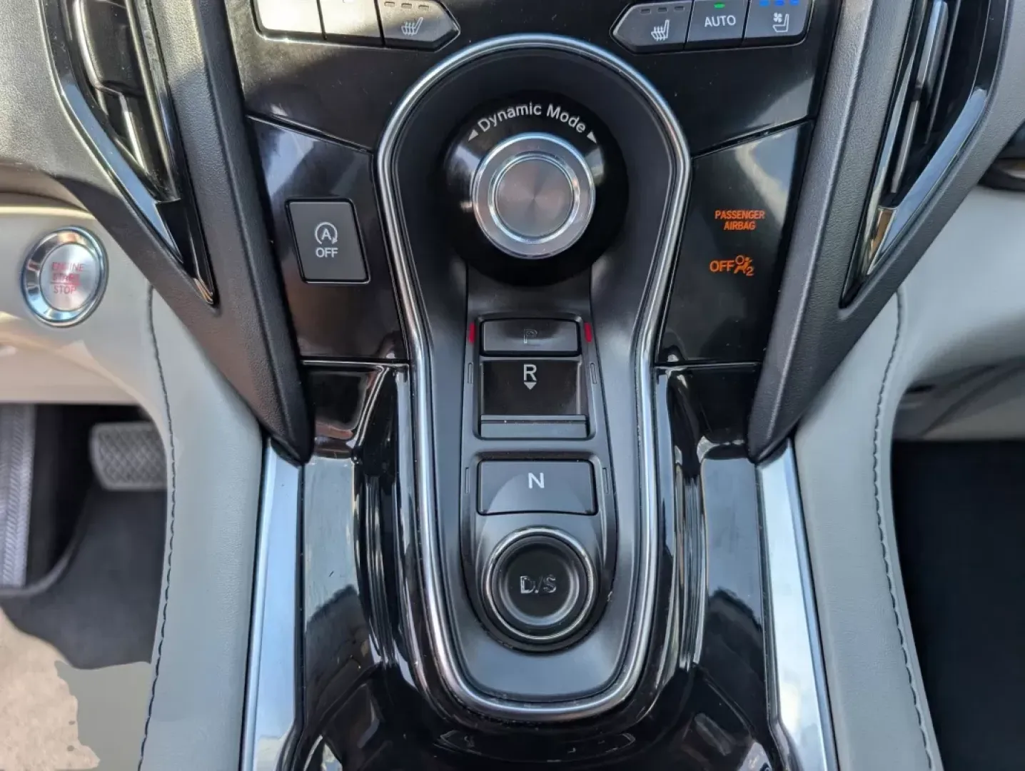 2019 Acura RDX w/Advance Pkg (5J8TC2H72KL) with an Other engine, located at 3959 U.S. 80 W, Phenix City, AL, 36870, (334) 297-4885, 32.469296, -85.135185 - Are you ready to elevate your driving experience? Imagine gliding through the scenic roads of Phenix City, AL, in a stylish 2019 Acura RDX with the Advance Package. This luxurious sport utility vehicle (SUV) is not just a mode of transportation; it's an invitation to indulge in life's adventures, wh - Photo#13