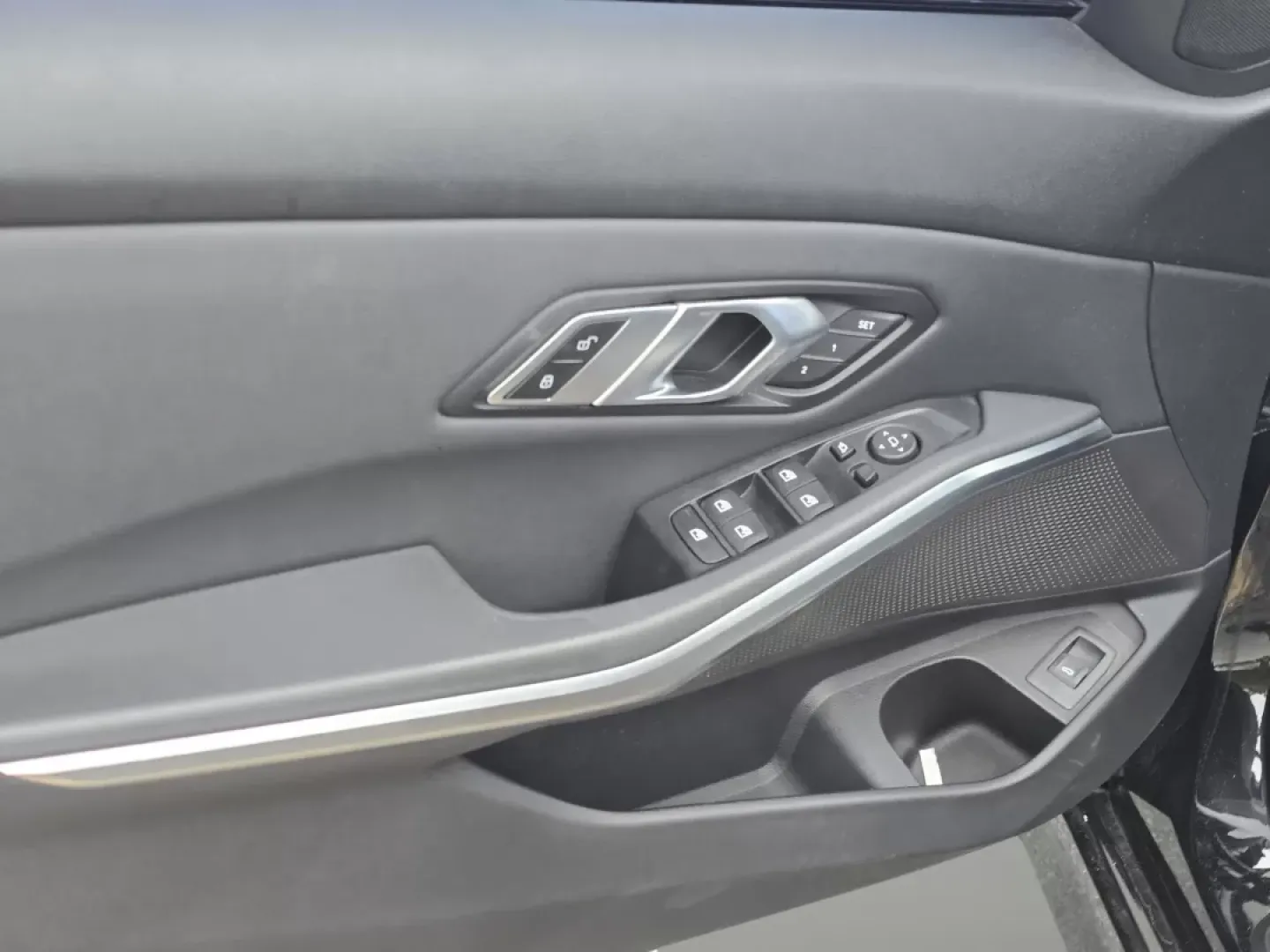 2019 BMW 3 Series 330i (WBA5R1C57KA) with an Other engine, located at 521 Old Farm Lane Rd, Prattville, AL, 36066, (334) 325-1505, 32.482460, -86.416367 - **Experience Luxury and Performance with the 2019 BMW 3 Series at Gils Auto Phenix City, AL!**<br /> <br /> Are you ready to elevate your driving experience? This stunning 2019 BMW 3 Series 330i sedan is not just a vehicle; it's a lifestyle upgrade designed for those who appreciate performance, com - Photo#10