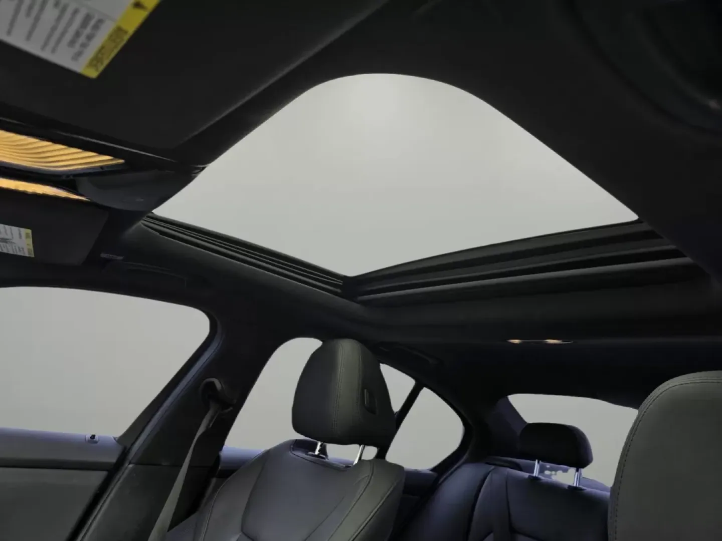 2019 BMW 3 Series 330i (WBA5R1C57KA) with an Other engine, located at 521 Old Farm Lane Rd, Prattville, AL, 36066, (334) 325-1505, 32.482460, -86.416367 - **Experience Luxury and Performance with the 2019 BMW 3 Series at Gils Auto Phenix City, AL!**<br /> <br /> Are you ready to elevate your driving experience? This stunning 2019 BMW 3 Series 330i sedan is not just a vehicle; it's a lifestyle upgrade designed for those who appreciate performance, com - Photo#14