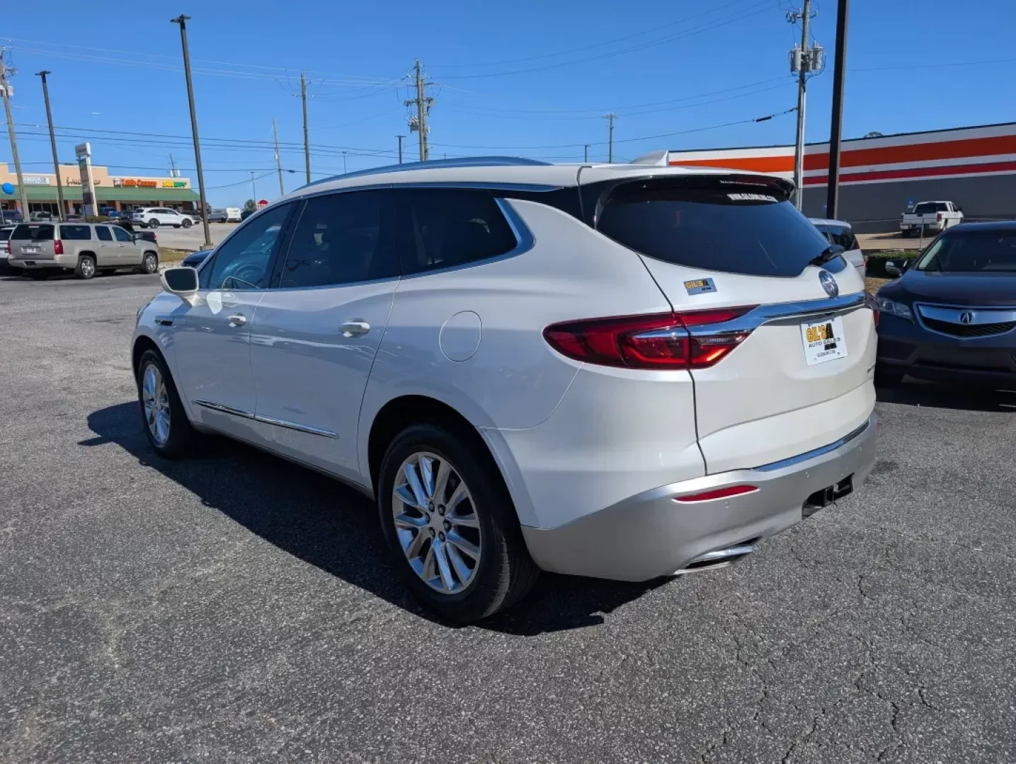 2019 /Shale Buick Enclave Premium (5GAERCKW1KJ) with an Other engine, located at 3959 U.S. 80 W, Phenix City, AL, 36870, (334) 297-4885, 32.469296, -85.135185 - **Experience Luxurious Family Adventures with the 2019 Buick Enclave Premium at Gils Auto, Phenix City, AL!**<br /> <br /> Are you ready to elevate your family outings or weekday commutes? The 2019 Buick Enclave Premium is an excellent choice if you're searching for a spacious, comfortable, and feat - Photo#6