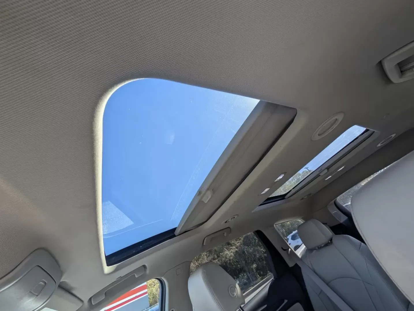 2019 /Shale Buick Enclave Premium (5GAERCKW1KJ) with an Other engine, located at 3959 U.S. 80 W, Phenix City, AL, 36870, (334) 297-4885, 32.469296, -85.135185 - **Experience Luxurious Family Adventures with the 2019 Buick Enclave Premium at Gils Auto, Phenix City, AL!**<br /> <br /> Are you ready to elevate your family outings or weekday commutes? The 2019 Buick Enclave Premium is an excellent choice if you're searching for a spacious, comfortable, and feat - Photo#16