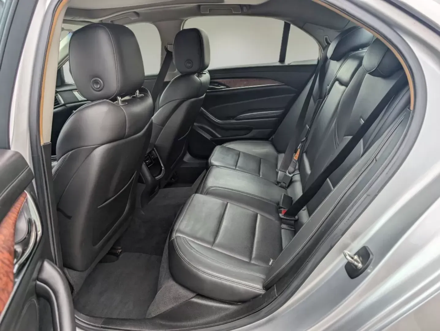 2019 /Jet Black with Jet Black Accents Cadillac CTS Sedan Luxury RWD (1G6AR5SS0K0) with an Other engine, located at 3959 U.S. 80 W, Phenix City, AL, 36870, (334) 297-4885, 32.469296, -85.135185 - **Elevate Your Daily Drive with Luxury: 2019 Cadillac CTS Sedan at Gils Auto in Phenix City, AL**<br /> <br /> Are you ready to transform your daily commute into a luxurious experience? Picture yourself gliding through Phenix City, AL, in the stunning 2019 Cadillac CTS Sedan. With its elegant design - Photo#9
