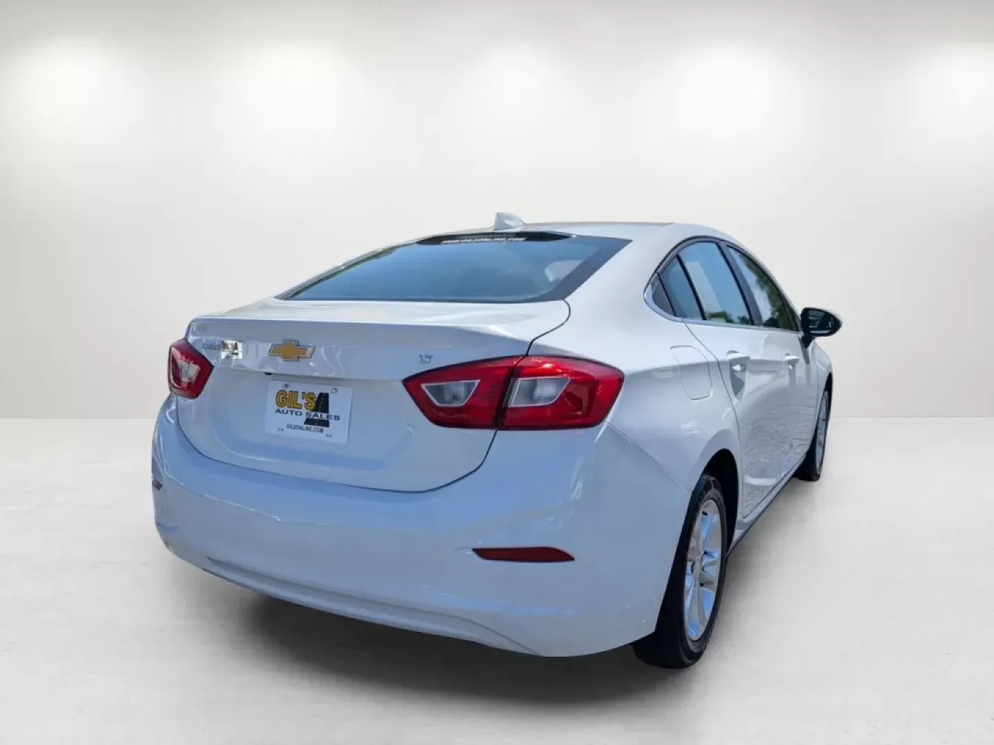 2019 /Jet Black/Galvanized Chevrolet Cruze LT (1G1BE5SM5K7) with an Other engine, located at 7000 Northlake Connector, Columbus, GA, 31904, (706) 987-8085, 32.524975, -84.978134 - **Experience the Open Road with the 2019 Chevrolet Cruze LT Perfect for Your Next Adventure!**<br /> <br /> Are you seeking an affordable, reliable vehicle that will accompany you through daily commutes, family outings, and spontaneous weekend getaways? Look no further than the 2019 Chevrolet Cruze - Photo#4