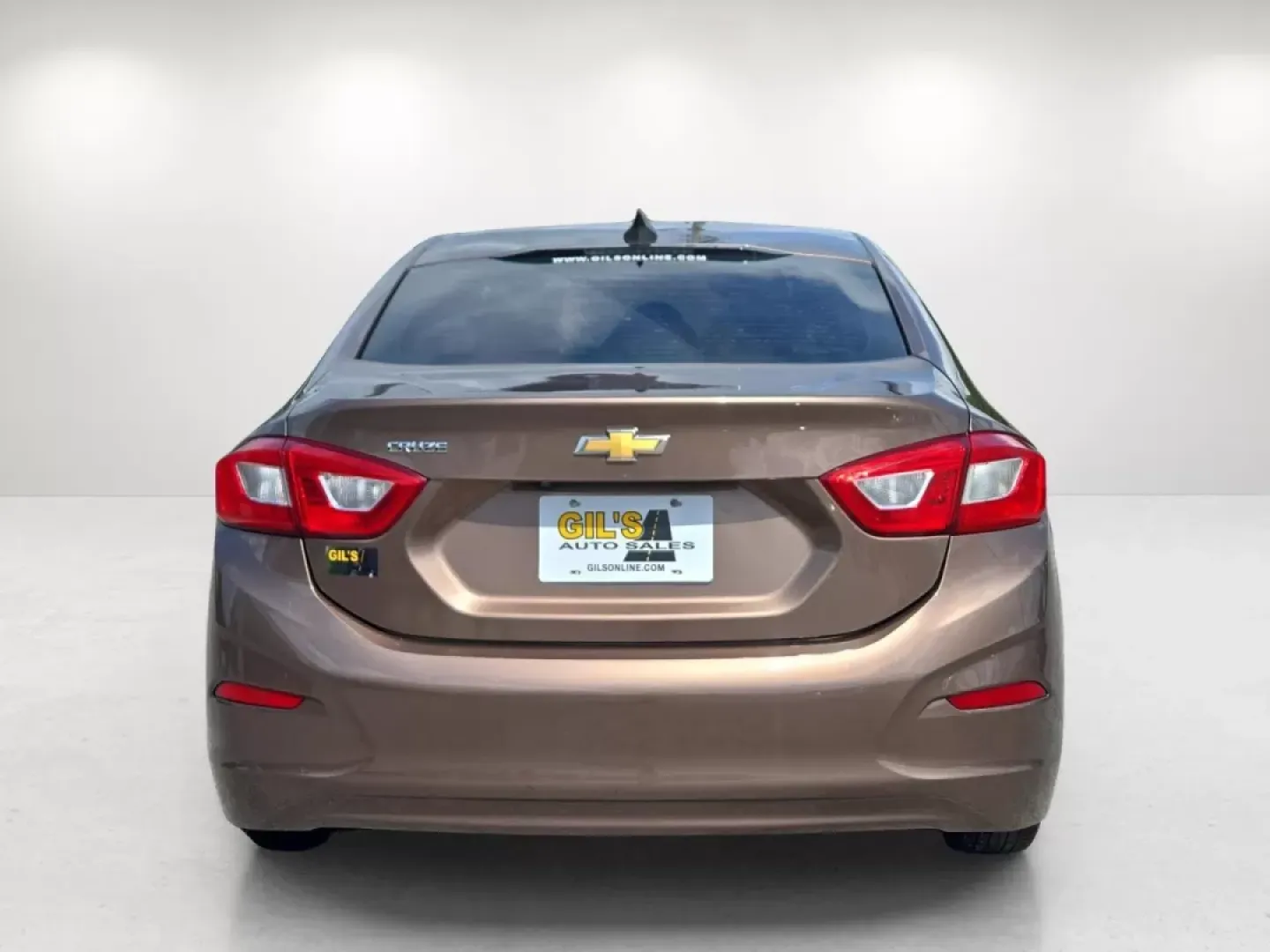 2019 /Jet Black/Galvanized Chevrolet Cruze LS (1G1BC5SMXK7) with an Other engine, located at 1430 Gateway Drive, Opelika, AL, 36801, (334) 239-0944, 32.637871, -85.409790 - **Discover Your Perfect Commuter with the 2019 Chevrolet Cruze at Gils Auto - Phenix City**<br /> <br /> Are you searching for a reliable, fuel-efficient vehicle that fits seamlessly into your daily routine? Look no further than the sleek and stylish 2019 Chevrolet Cruze, perfect for those long comm - Photo#5