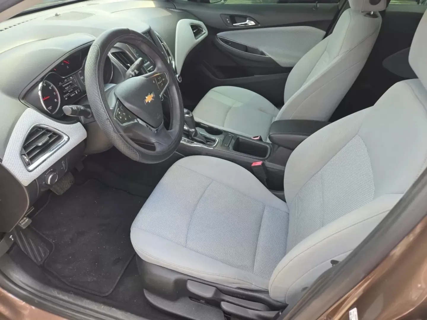 2019 /Jet Black/Galvanized Chevrolet Cruze LS (1G1BC5SMXK7) with an Other engine, located at 1430 Gateway Drive, Opelika, AL, 36801, (334) 239-0944, 32.637871, -85.409790 - **Discover Your Perfect Commuter with the 2019 Chevrolet Cruze at Gils Auto - Phenix City**<br /> <br /> Are you searching for a reliable, fuel-efficient vehicle that fits seamlessly into your daily routine? Look no further than the sleek and stylish 2019 Chevrolet Cruze, perfect for those long comm - Photo#11